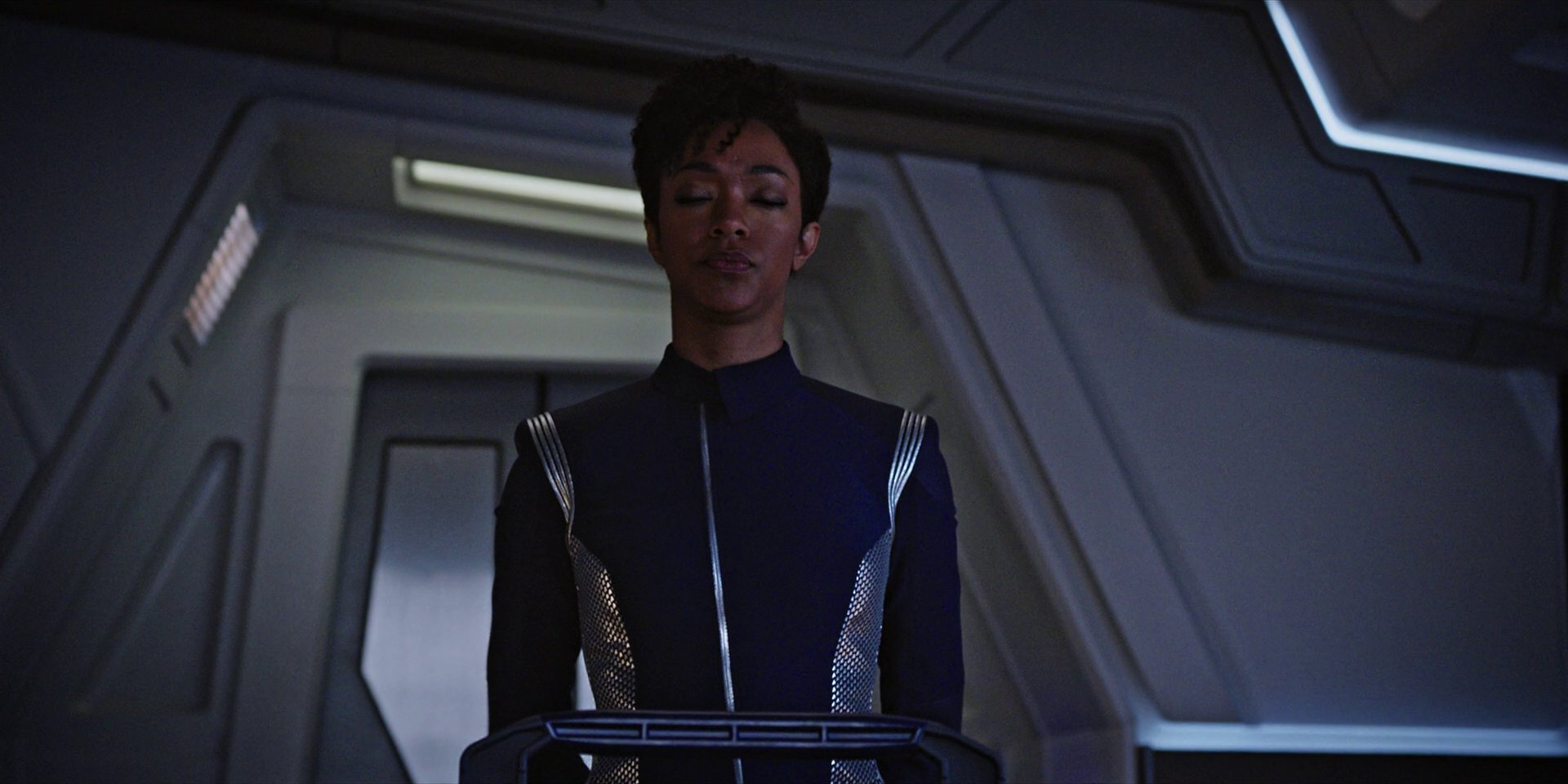 extant_StarTrekDiscovery_1x04-TheButchersKnifeCaresNotForTheLambsCry_5125.jpg
