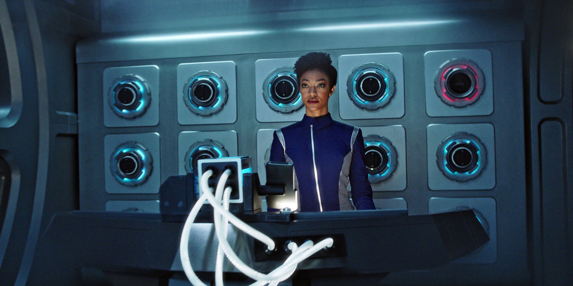 extant_StarTrekDiscovery_1x05-ChooseYourPain_0174.jpg
