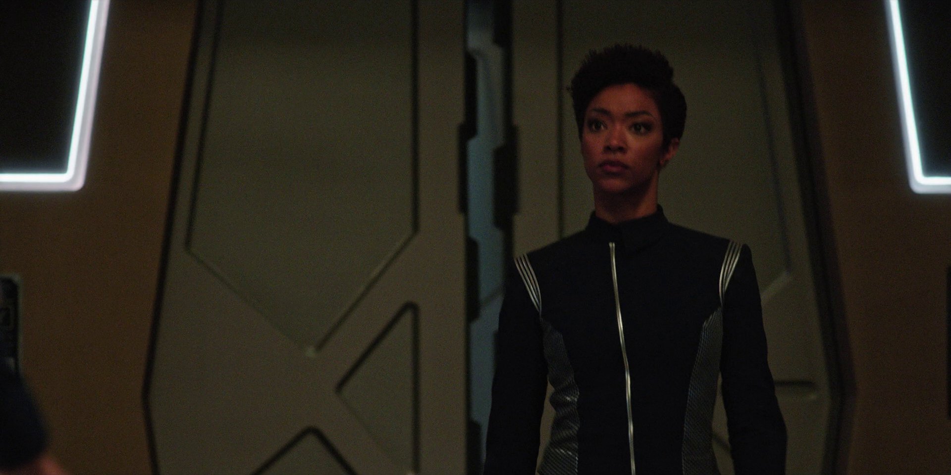 extant_StarTrekDiscovery_1x05-ChooseYourPain_1106.jpg