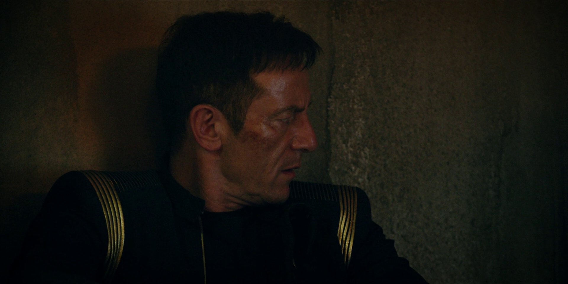 extant_StarTrekDiscovery_1x05-ChooseYourPain_1965.jpg