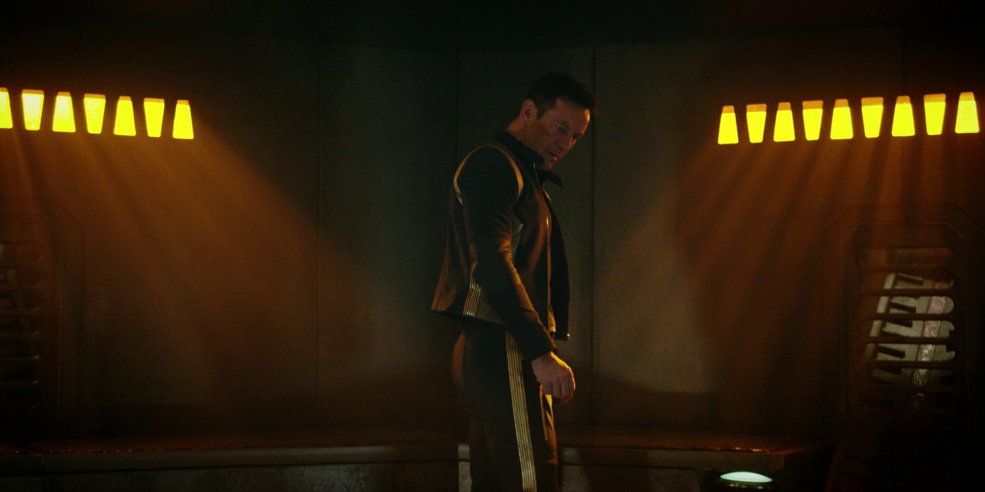 extant_StarTrekDiscovery_1x05-ChooseYourPain_3082.jpg