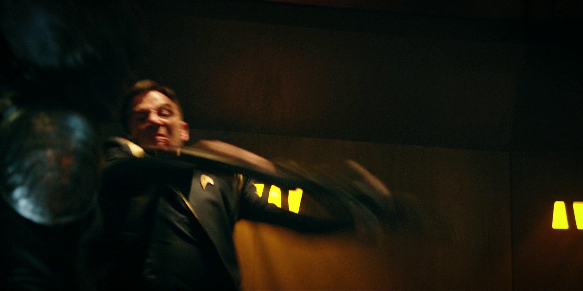 extant_StarTrekDiscovery_1x05-ChooseYourPain_3636.jpg