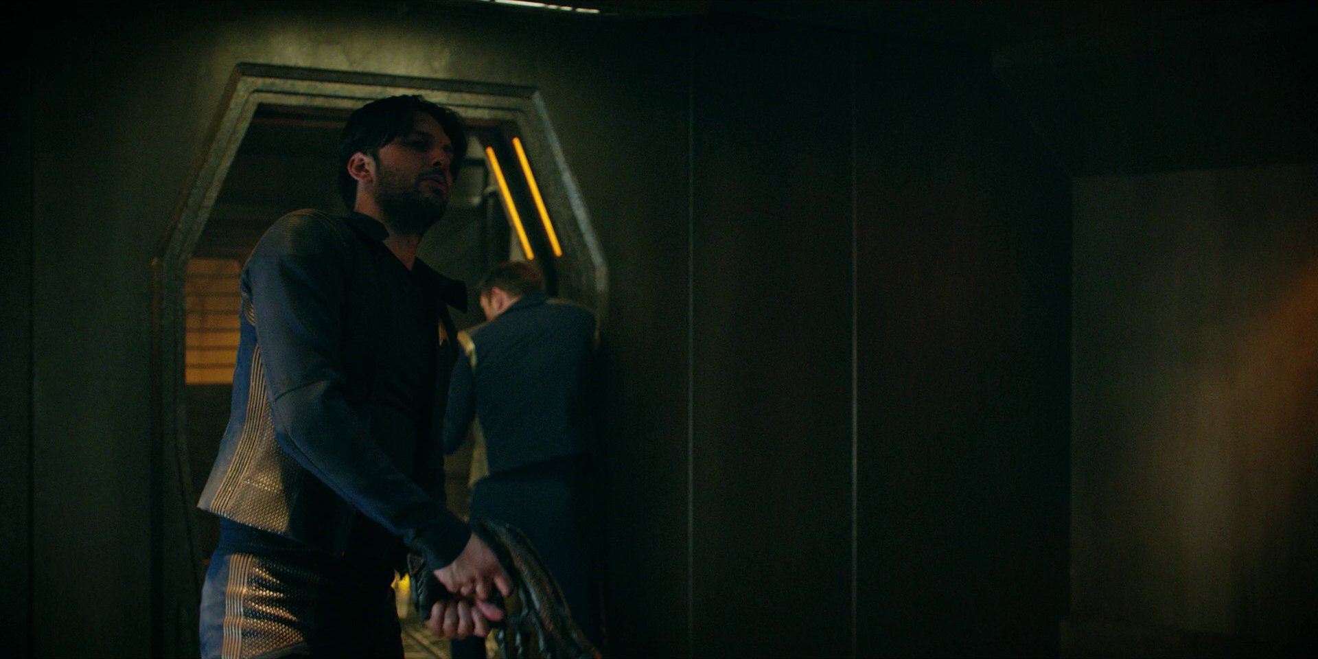 extant_StarTrekDiscovery_1x05-ChooseYourPain_3663.jpg