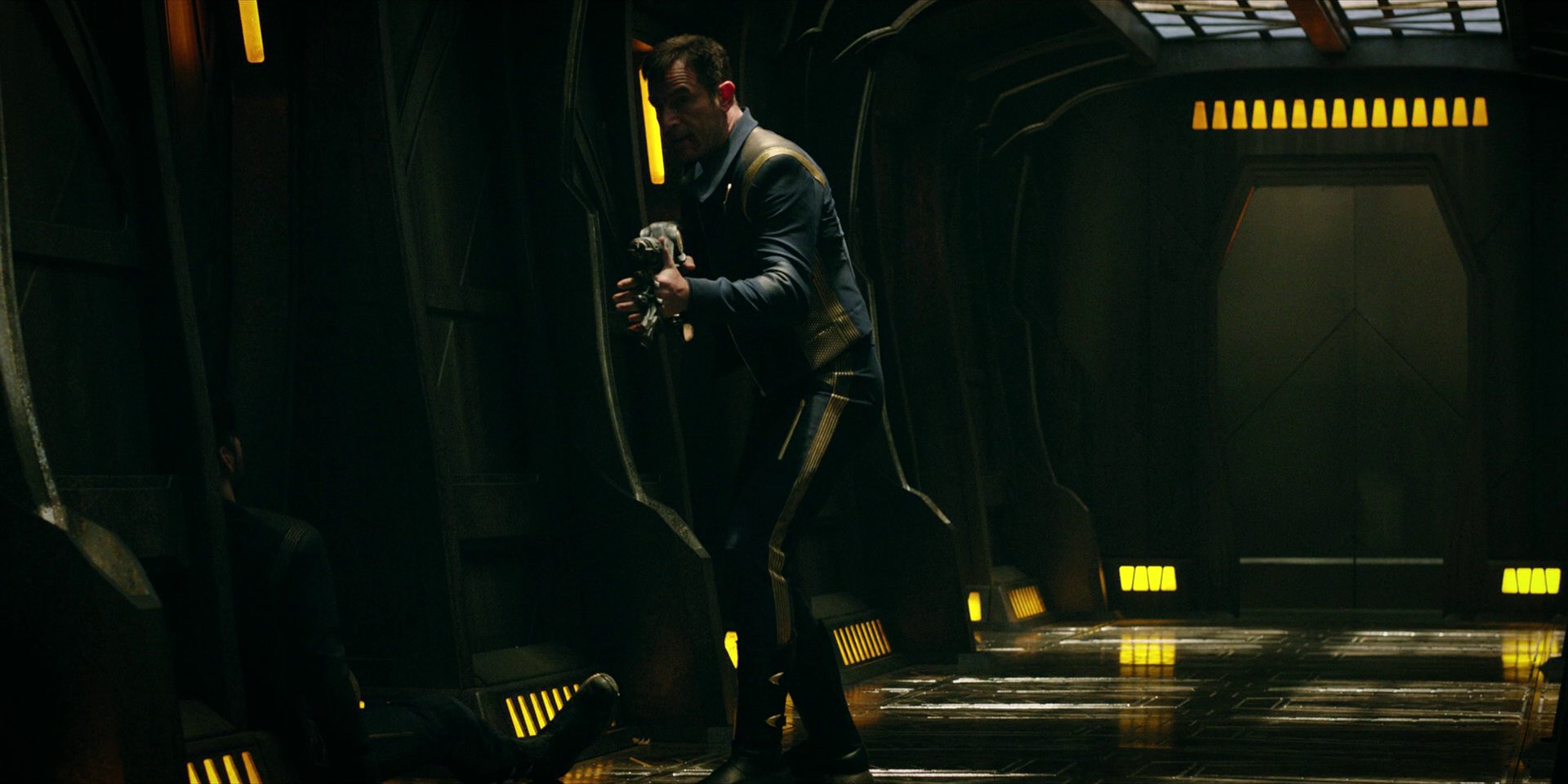 extant_StarTrekDiscovery_1x05-ChooseYourPain_3818.jpg