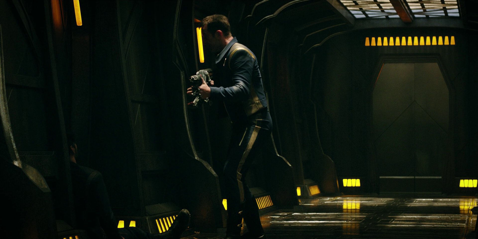 extant_StarTrekDiscovery_1x05-ChooseYourPain_3819.jpg