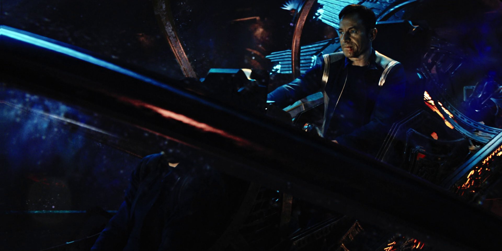 extant_StarTrekDiscovery_1x05-ChooseYourPain_4093.jpg