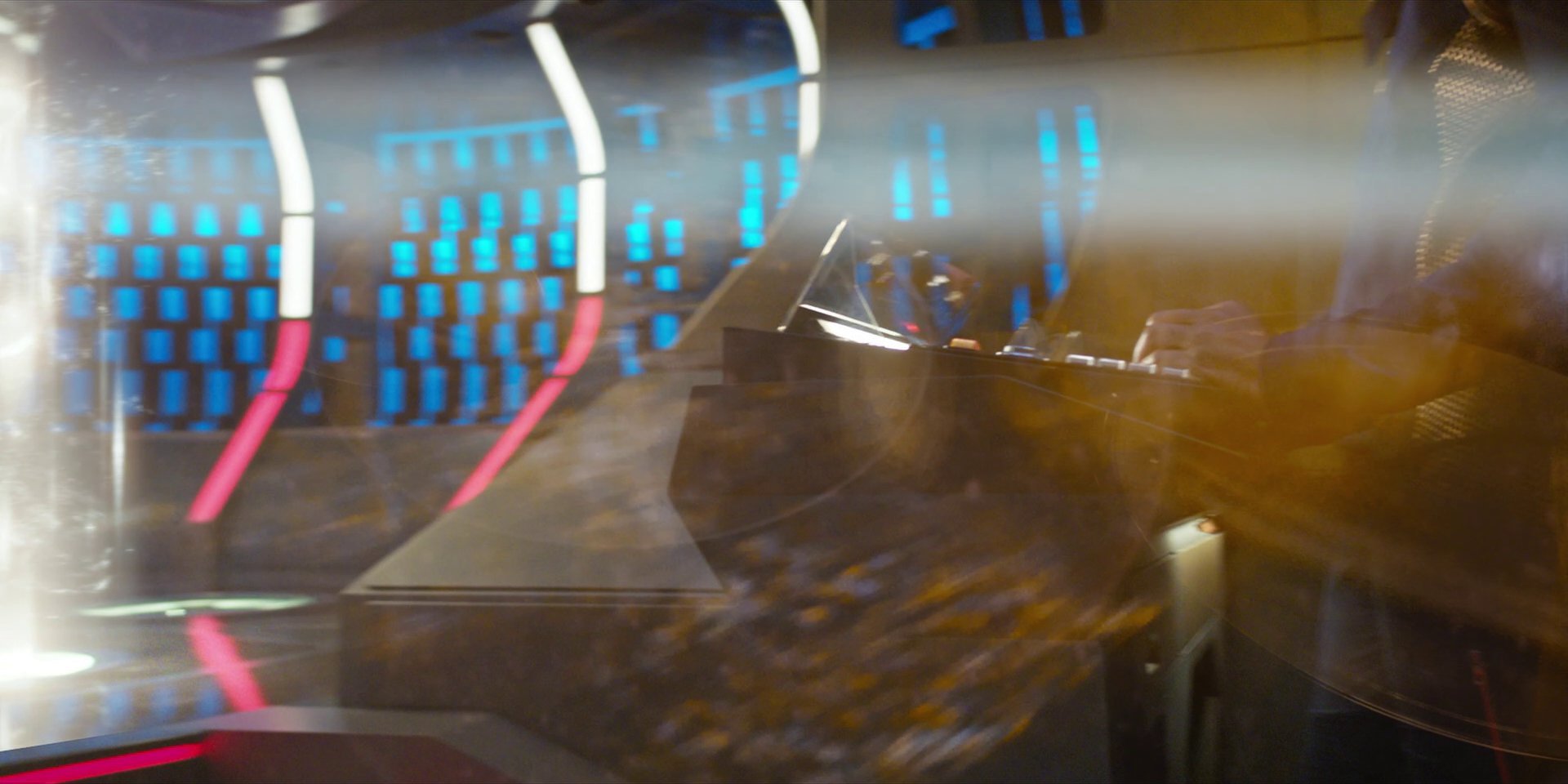 extant_StarTrekDiscovery_1x05-ChooseYourPain_4111.jpg