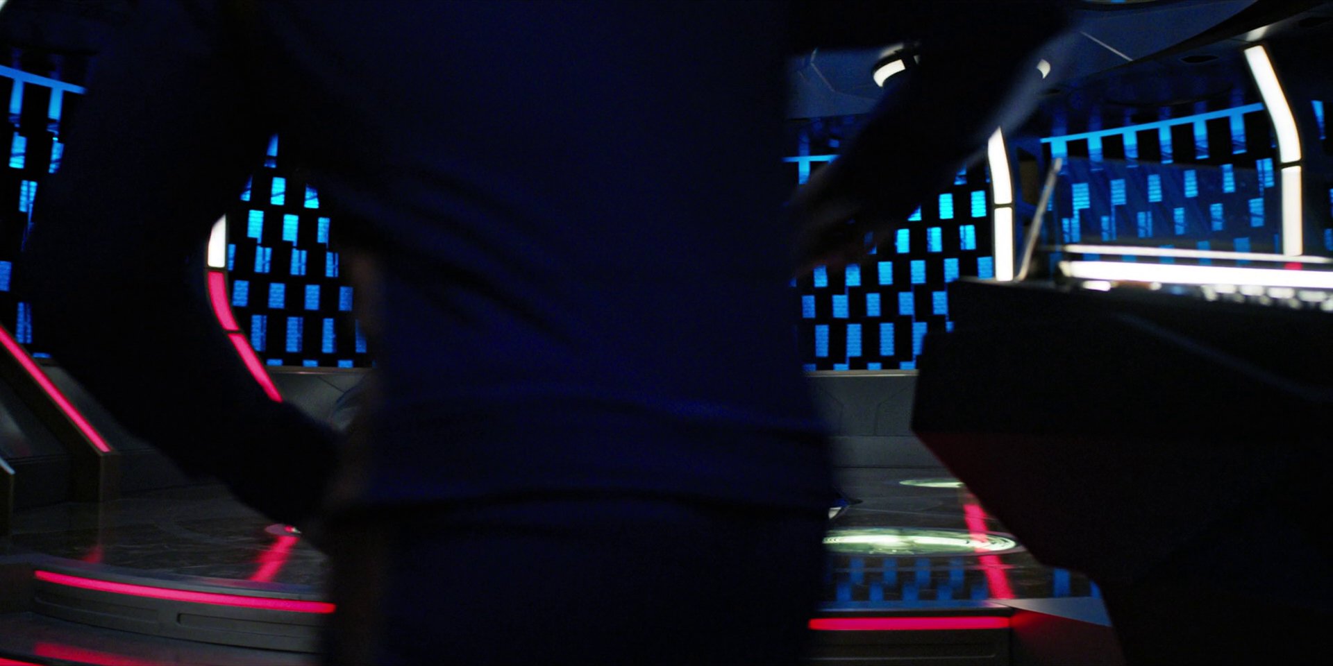extant_StarTrekDiscovery_1x05-ChooseYourPain_4116.jpg