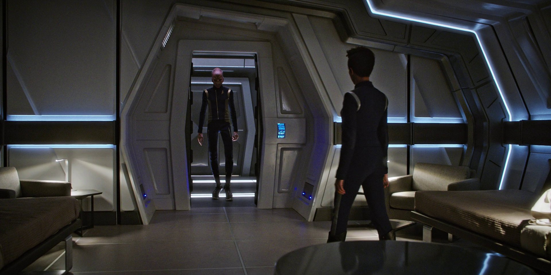 extant_StarTrekDiscovery_1x05-ChooseYourPain_4350.jpg