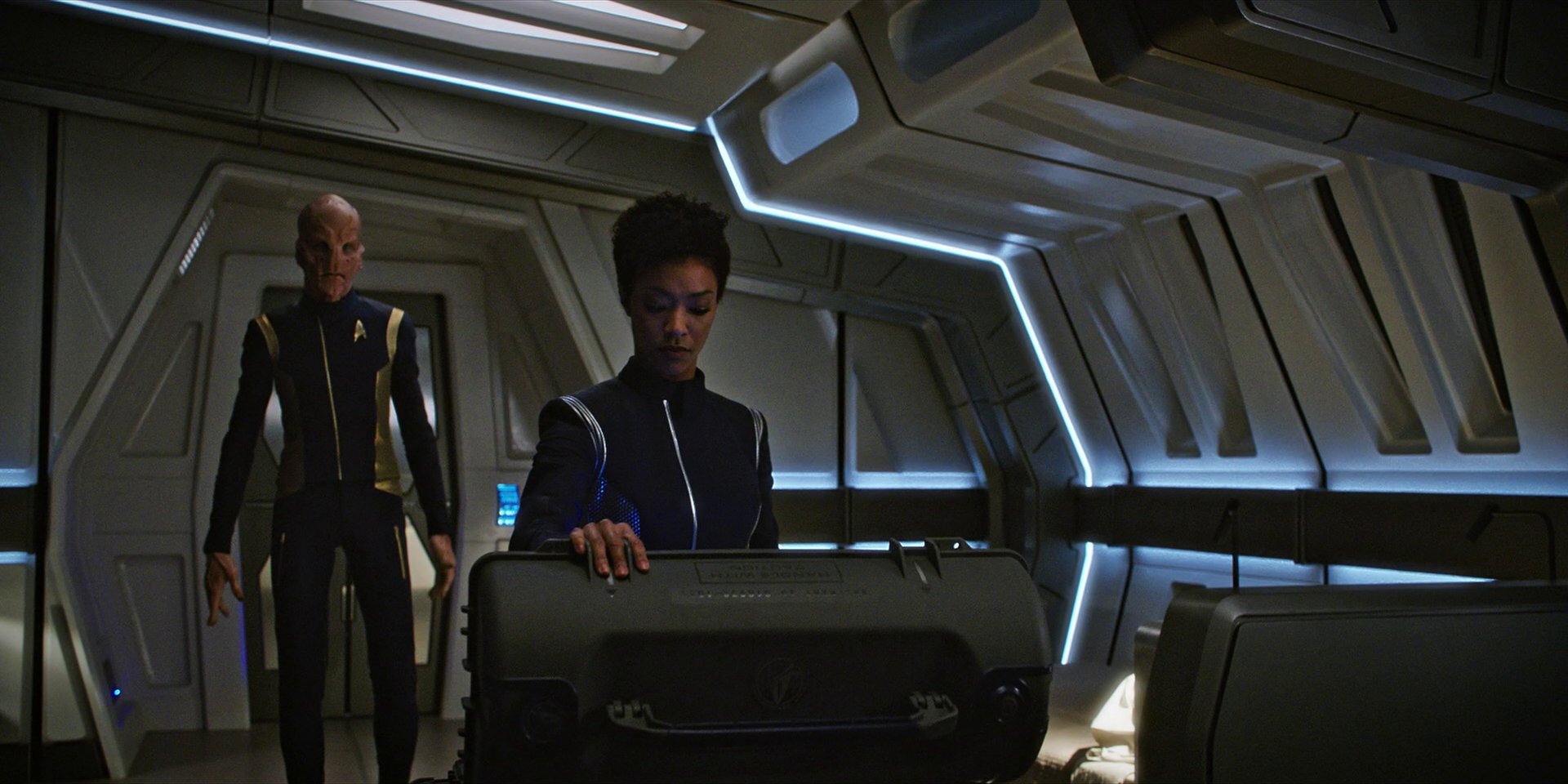 extant_StarTrekDiscovery_1x05-ChooseYourPain_4528.jpg
