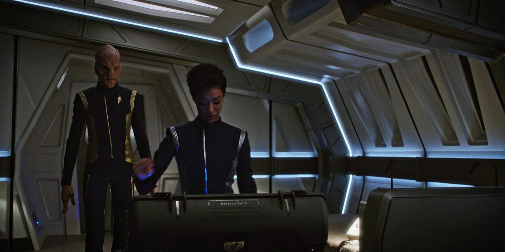 extant_StarTrekDiscovery_1x05-ChooseYourPain_4532.jpg