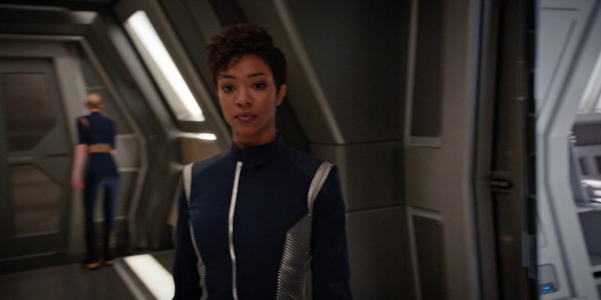 extant_StarTrekDiscovery_1x07-MagicToMakeTheSanestManGoMad_0264.jpg