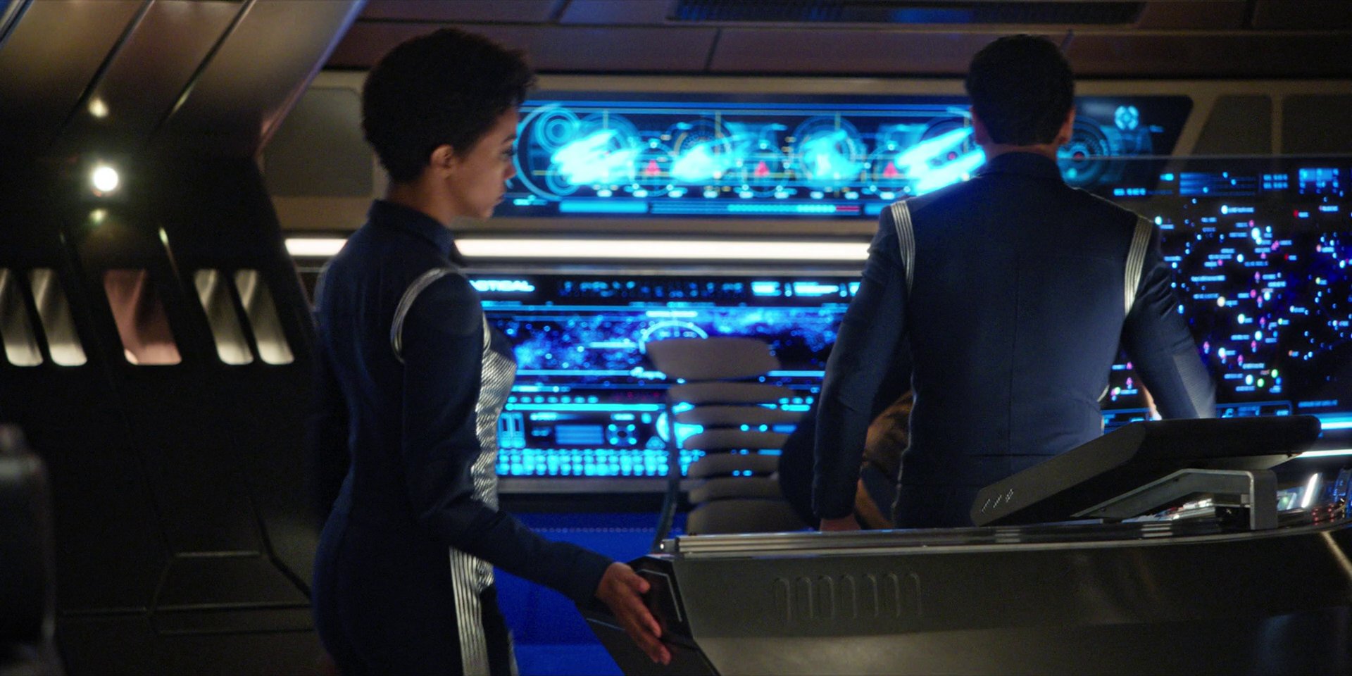 extant_StarTrekDiscovery_1x07-MagicToMakeTheSanestManGoMad_0269.jpg