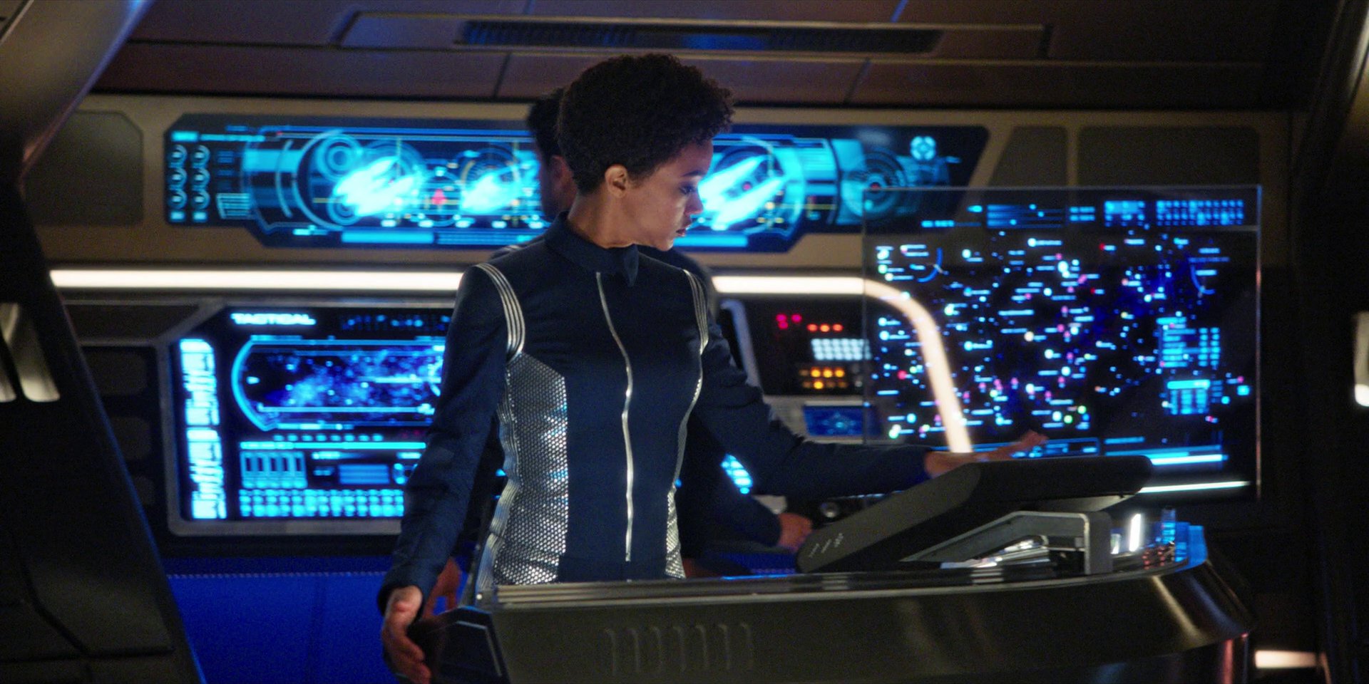 extant_StarTrekDiscovery_1x07-MagicToMakeTheSanestManGoMad_0271.jpg