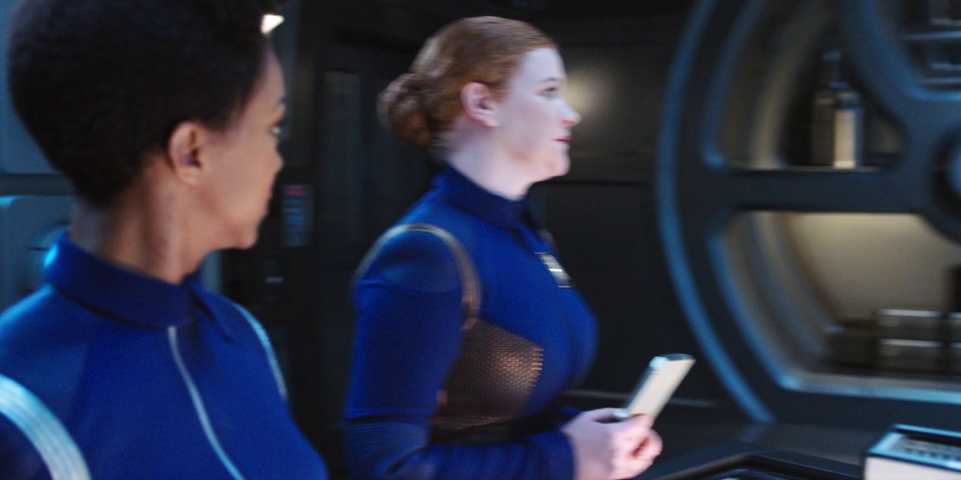 extant_StarTrekDiscovery_1x07-MagicToMakeTheSanestManGoMad_0330.jpg