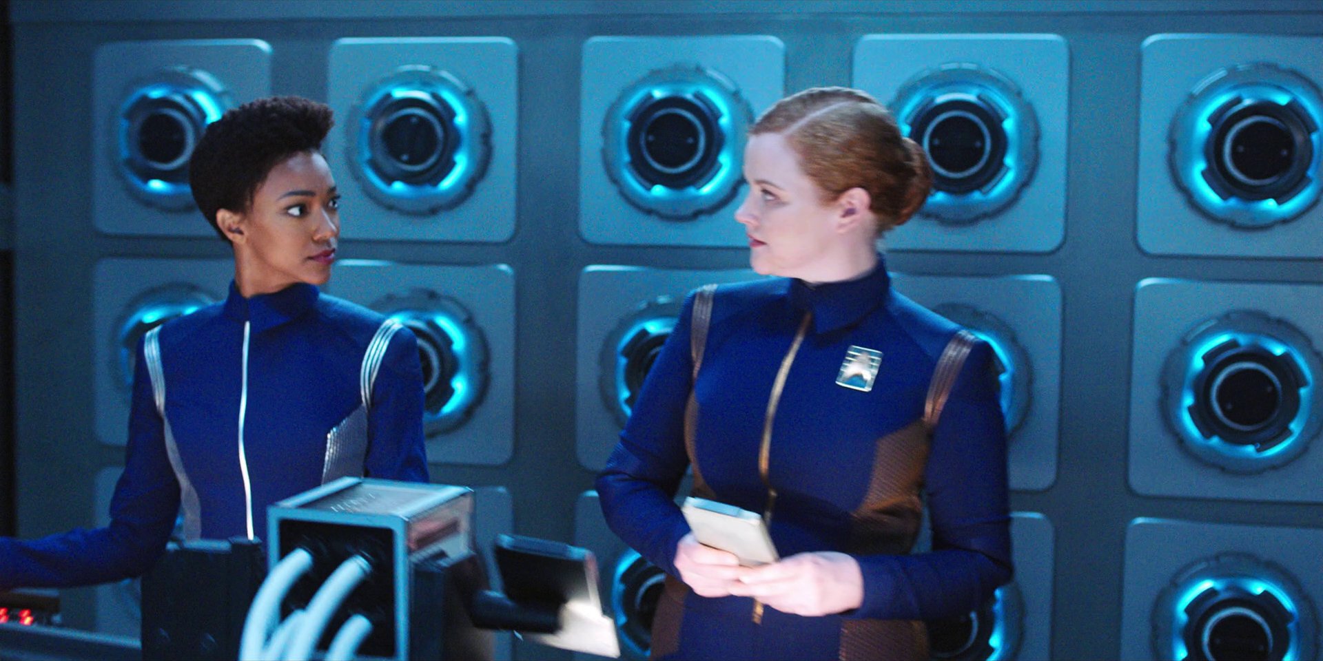 extant_StarTrekDiscovery_1x07-MagicToMakeTheSanestManGoMad_0334.jpg