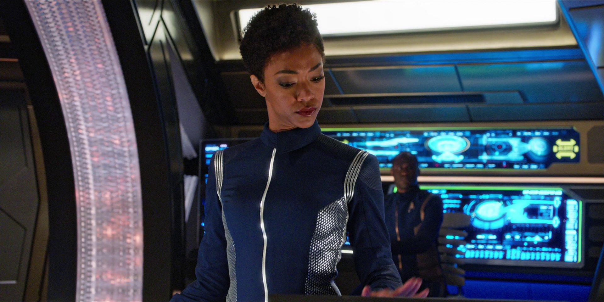 extant_StarTrekDiscovery_1x07-MagicToMakeTheSanestManGoMad_0337.jpg