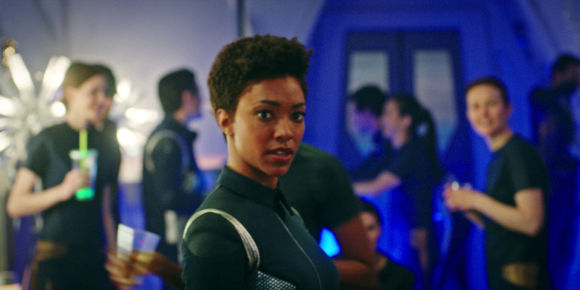 extant_StarTrekDiscovery_1x07-MagicToMakeTheSanestManGoMad_0414.jpg