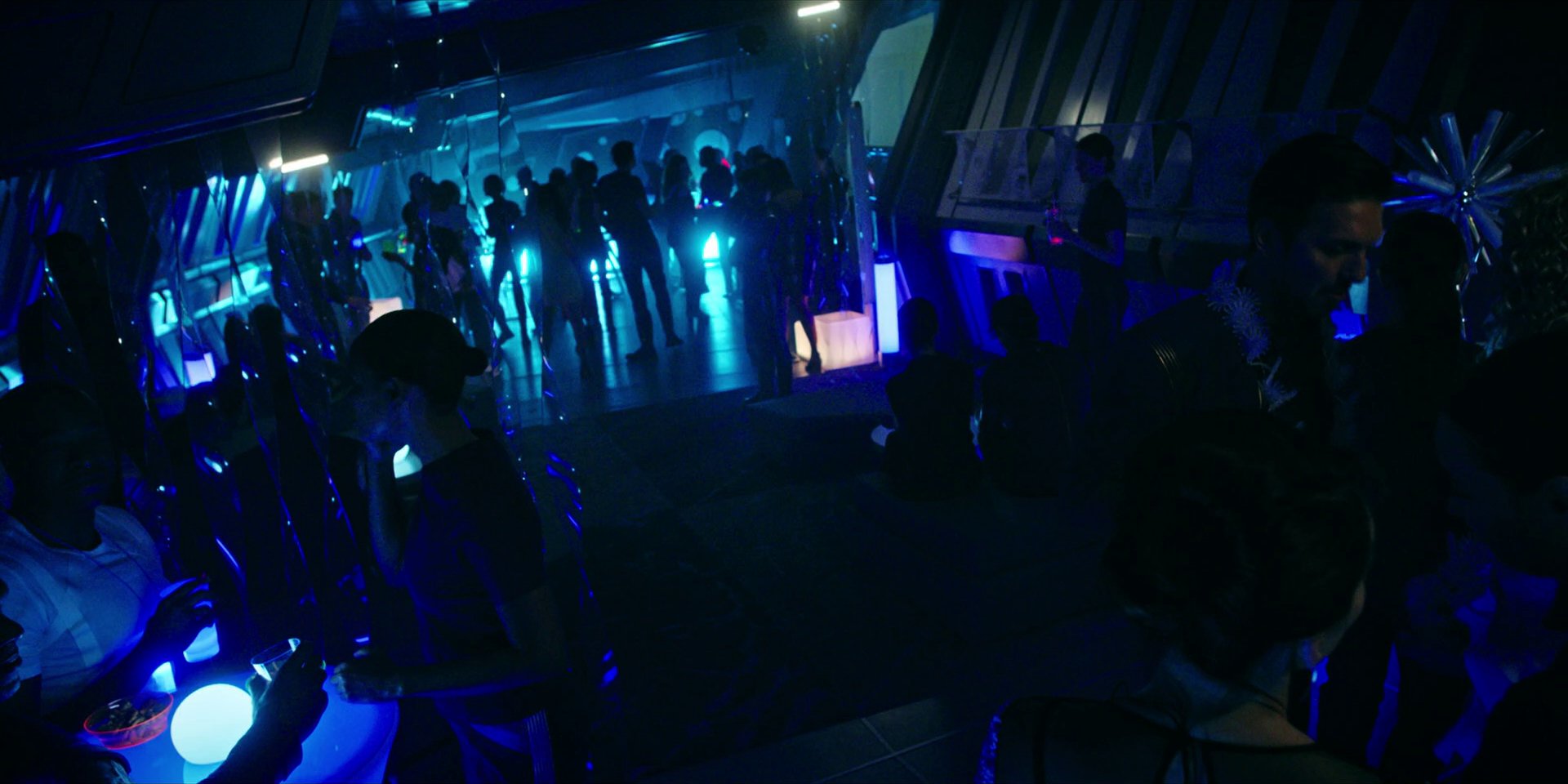 extant_StarTrekDiscovery_1x07-MagicToMakeTheSanestManGoMad_0446.jpg