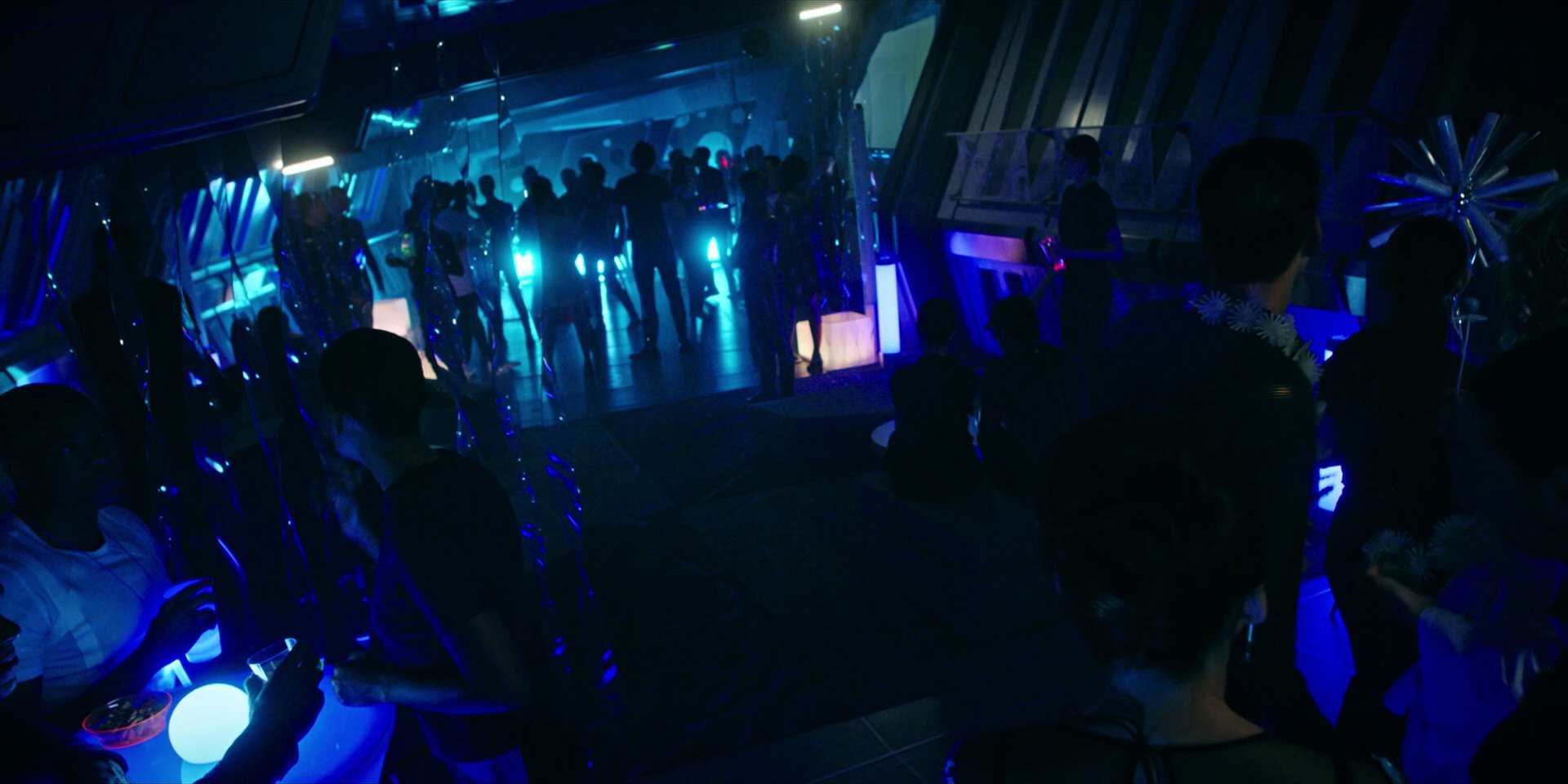 extant_StarTrekDiscovery_1x07-MagicToMakeTheSanestManGoMad_0447.jpg