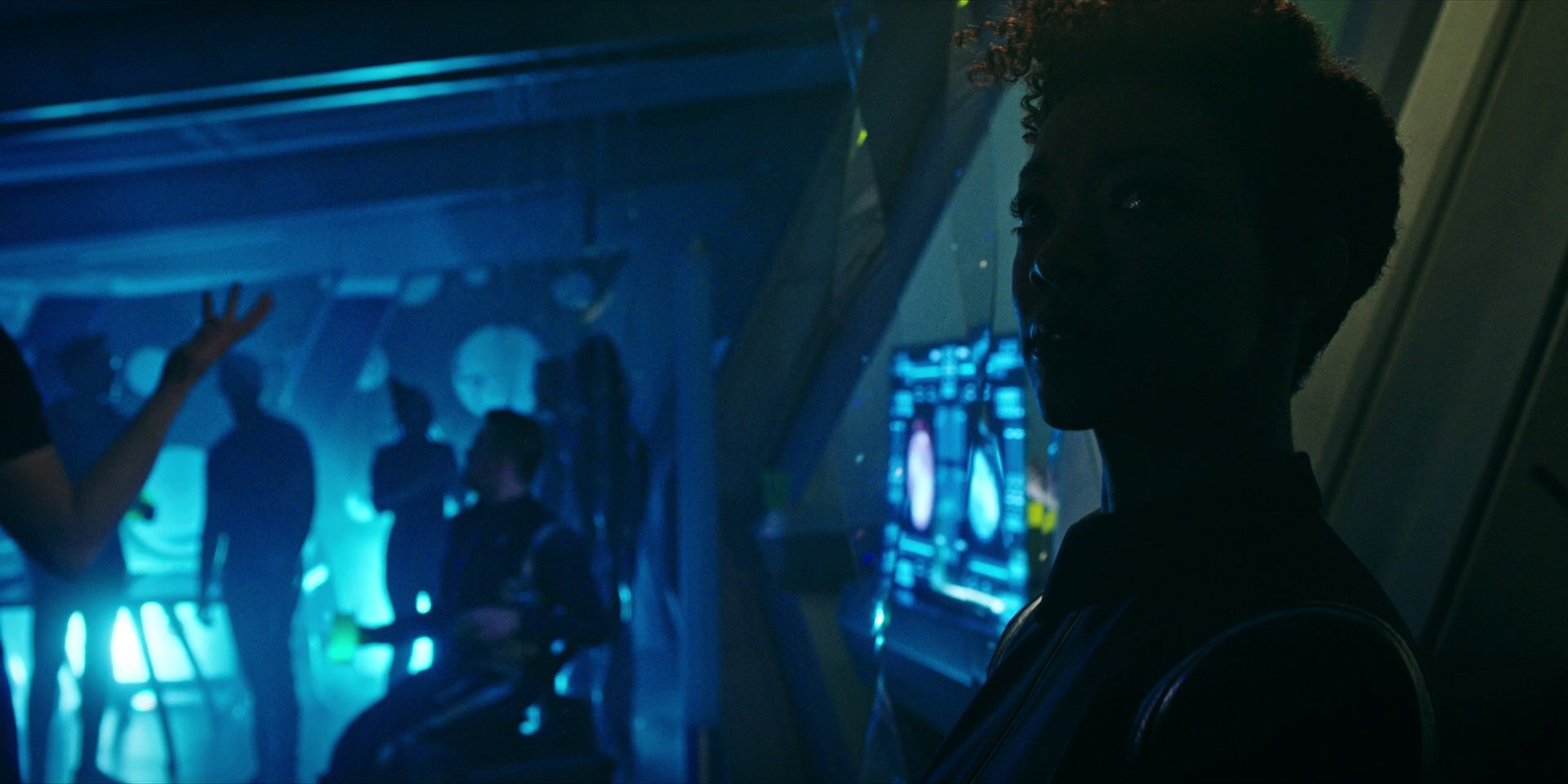 extant_StarTrekDiscovery_1x07-MagicToMakeTheSanestManGoMad_0449.jpg