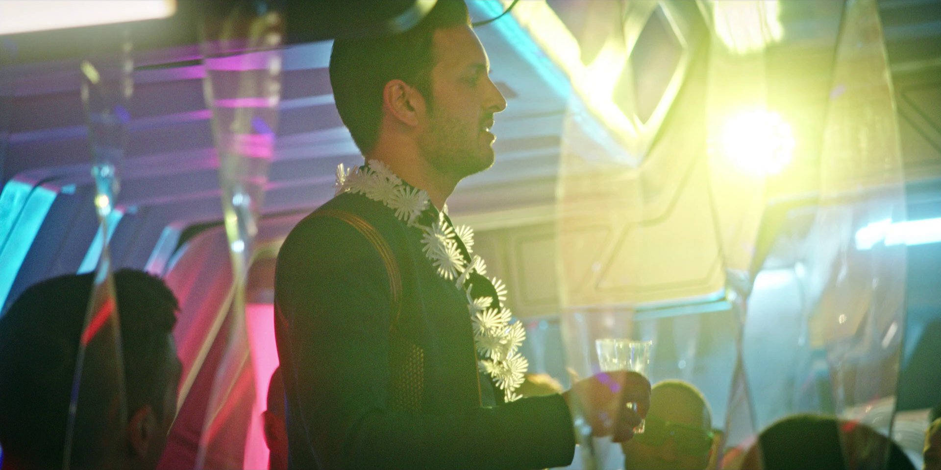 extant_StarTrekDiscovery_1x07-MagicToMakeTheSanestManGoMad_0551.jpg