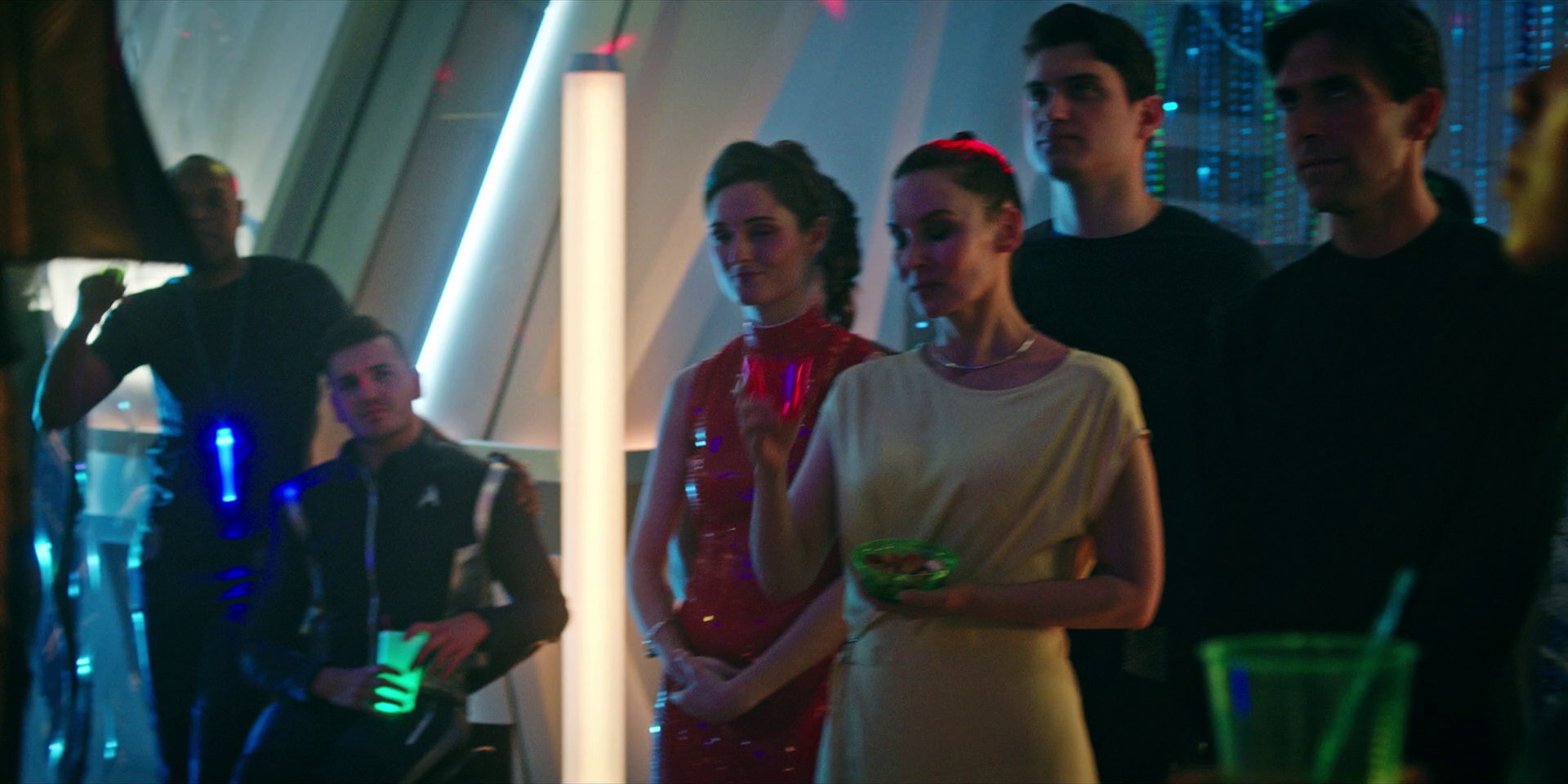 extant_StarTrekDiscovery_1x07-MagicToMakeTheSanestManGoMad_0577.jpg