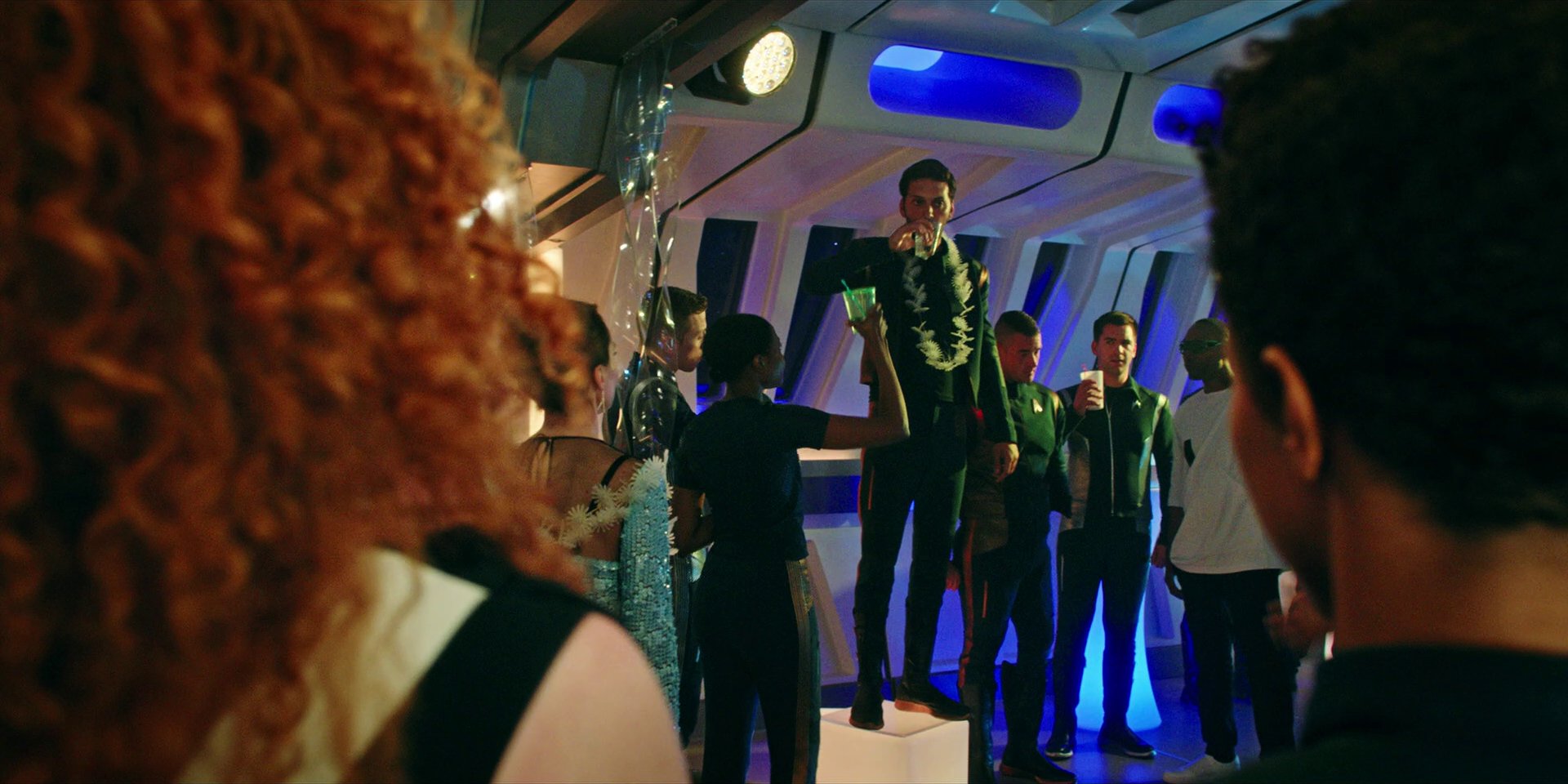 extant_StarTrekDiscovery_1x07-MagicToMakeTheSanestManGoMad_0585.jpg