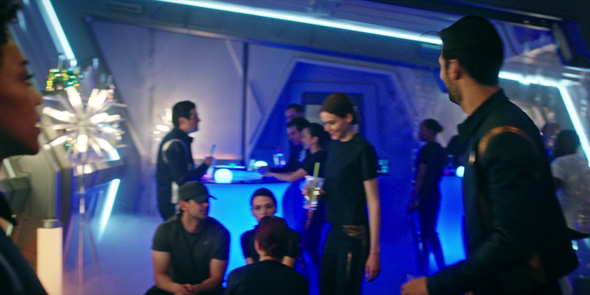 extant_StarTrekDiscovery_1x07-MagicToMakeTheSanestManGoMad_0632.jpg
