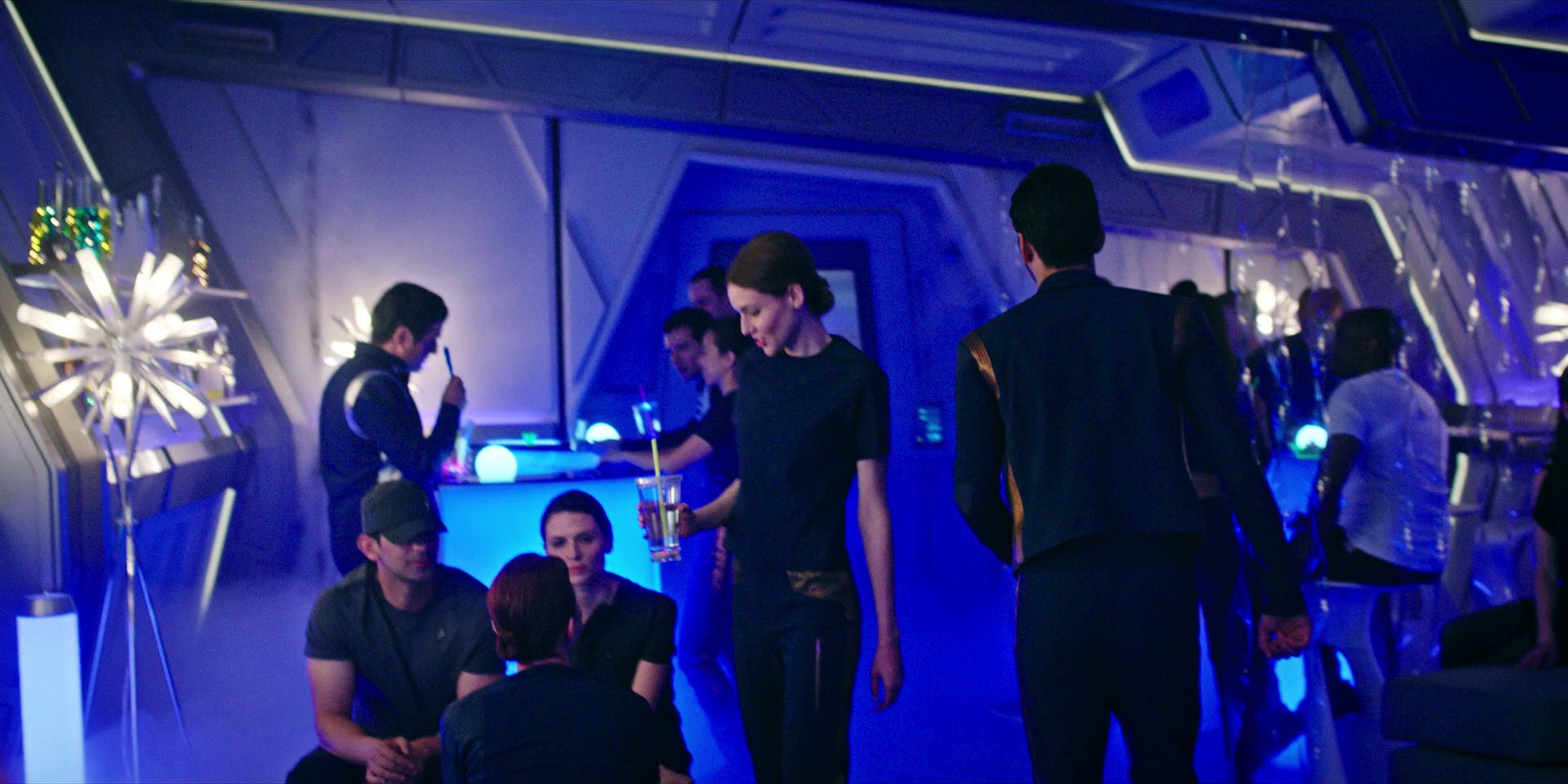 extant_StarTrekDiscovery_1x07-MagicToMakeTheSanestManGoMad_0634.jpg