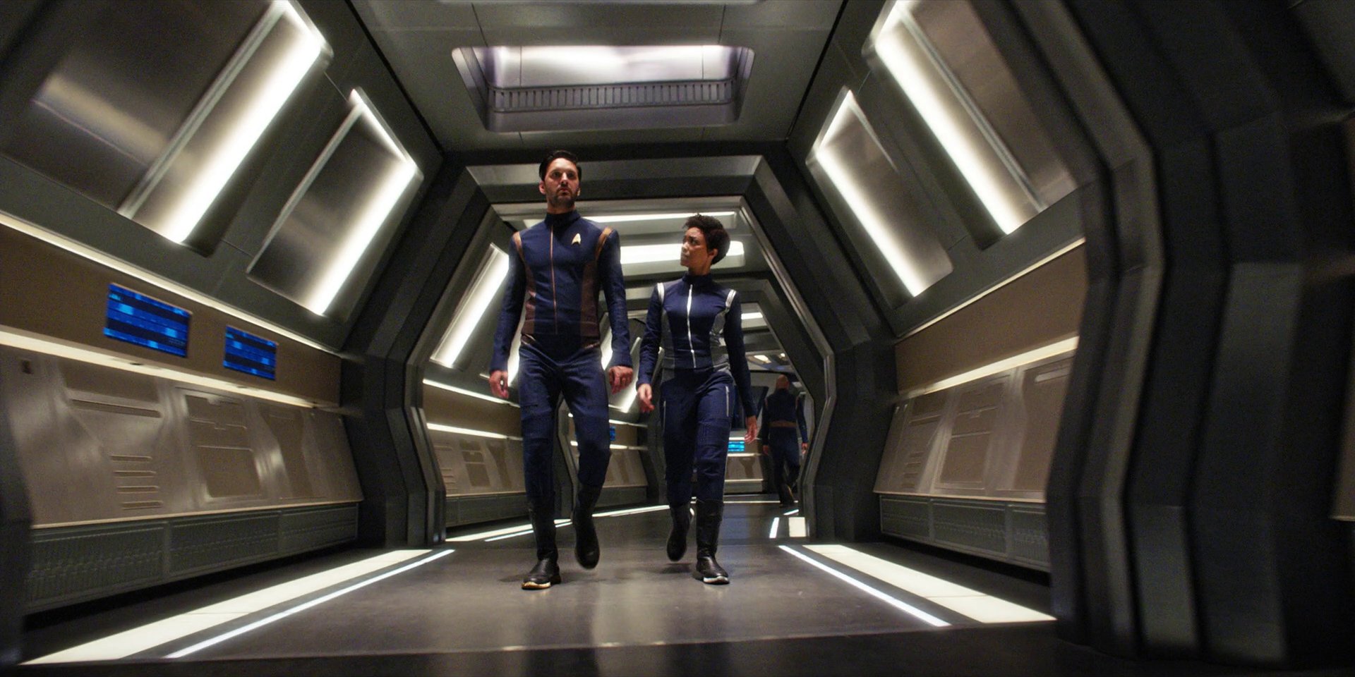 extant_StarTrekDiscovery_1x07-MagicToMakeTheSanestManGoMad_0648.jpg