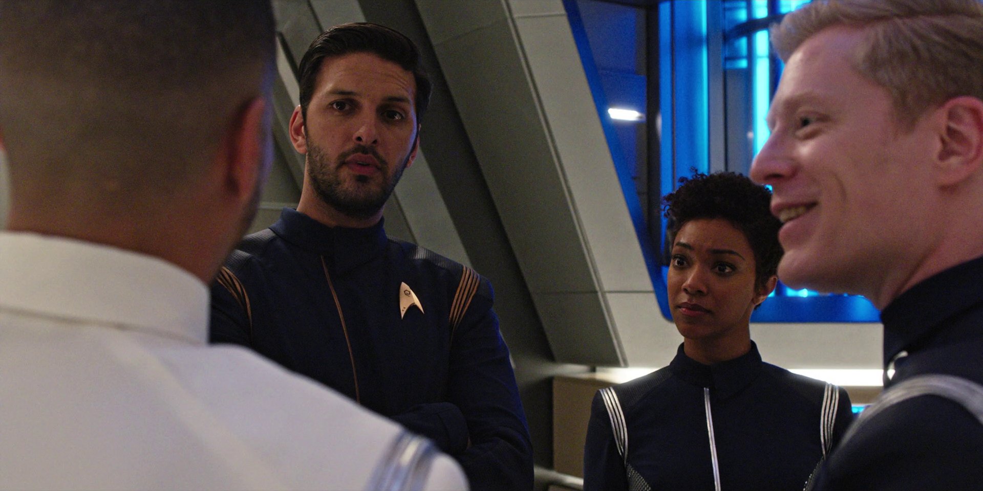 extant_StarTrekDiscovery_1x07-MagicToMakeTheSanestManGoMad_0764.jpg