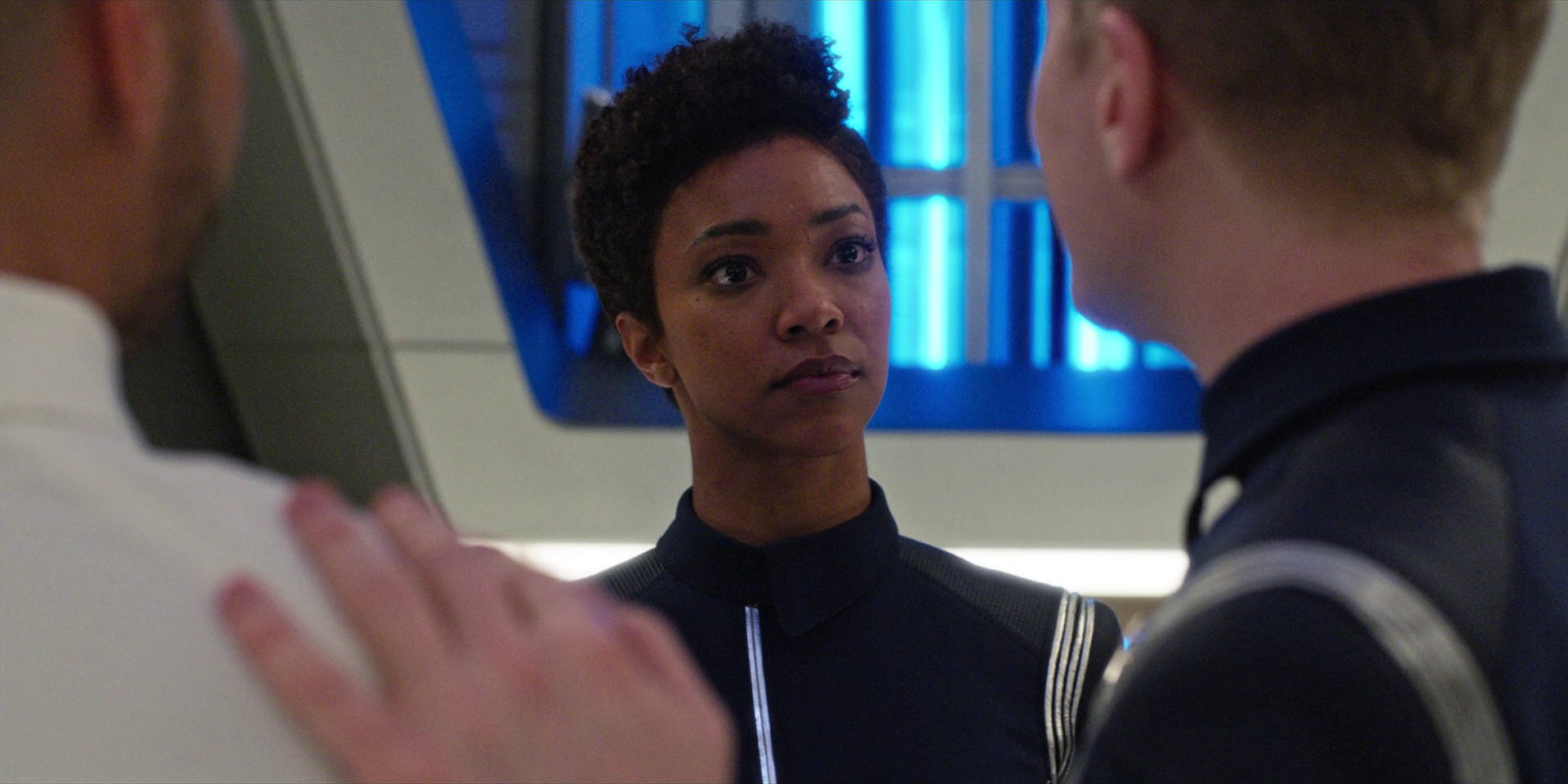 extant_StarTrekDiscovery_1x07-MagicToMakeTheSanestManGoMad_0778.jpg