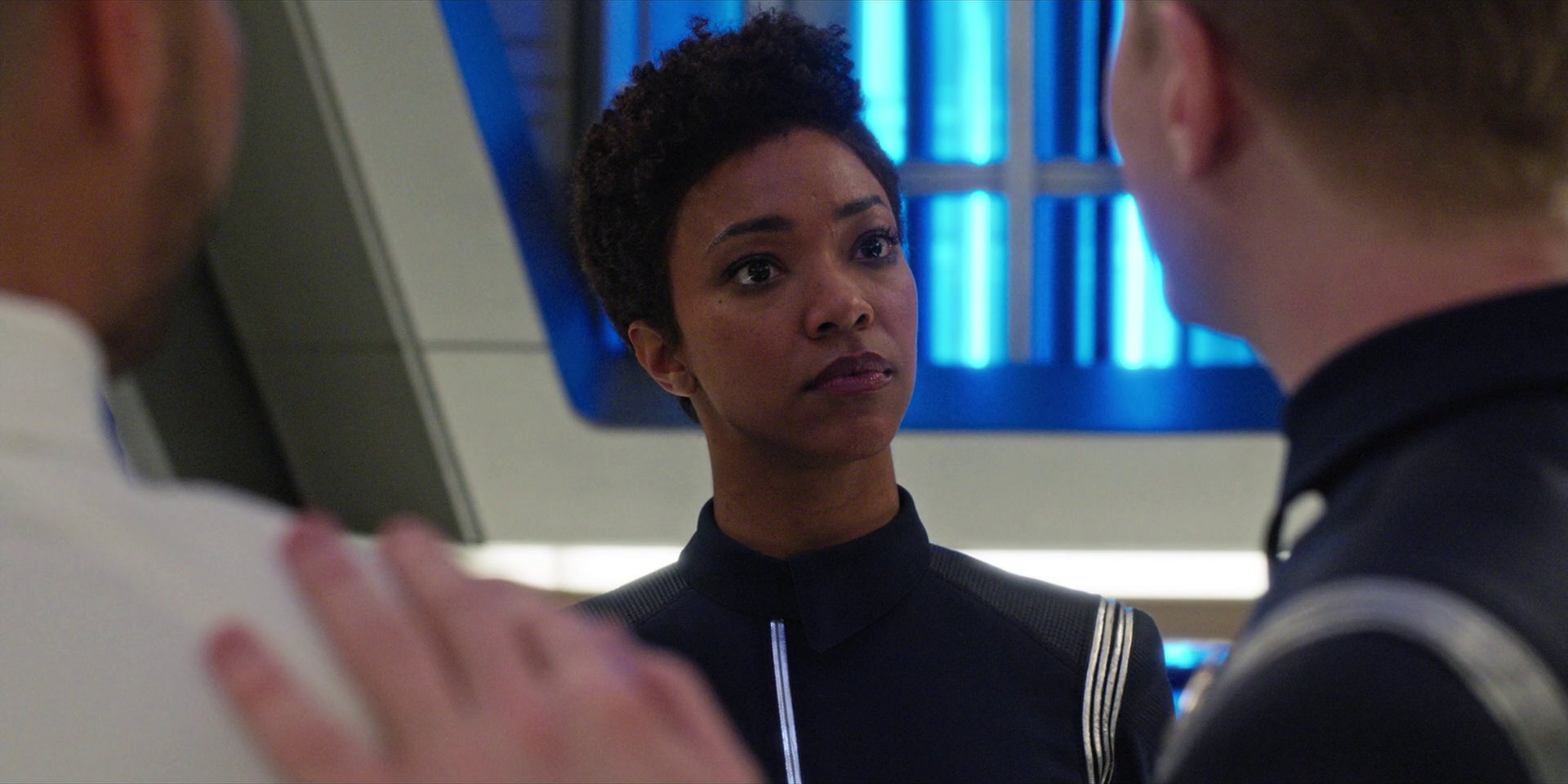 extant_StarTrekDiscovery_1x07-MagicToMakeTheSanestManGoMad_0779.jpg