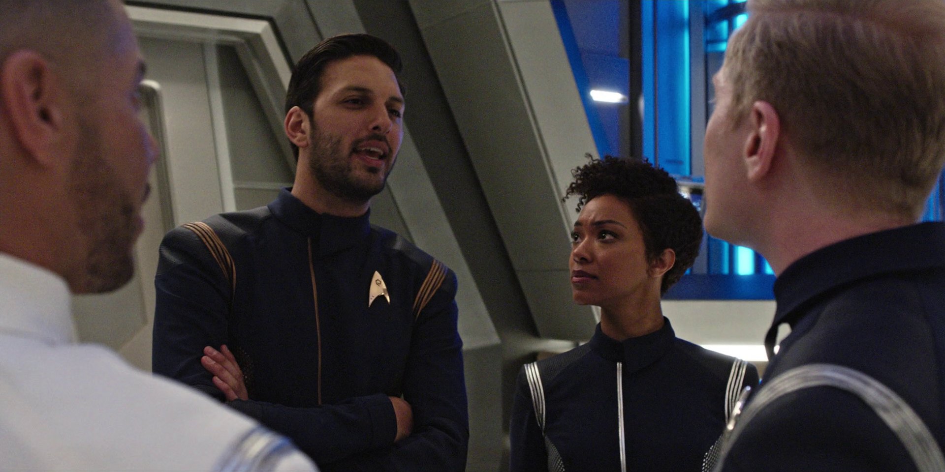 extant_StarTrekDiscovery_1x07-MagicToMakeTheSanestManGoMad_0784.jpg