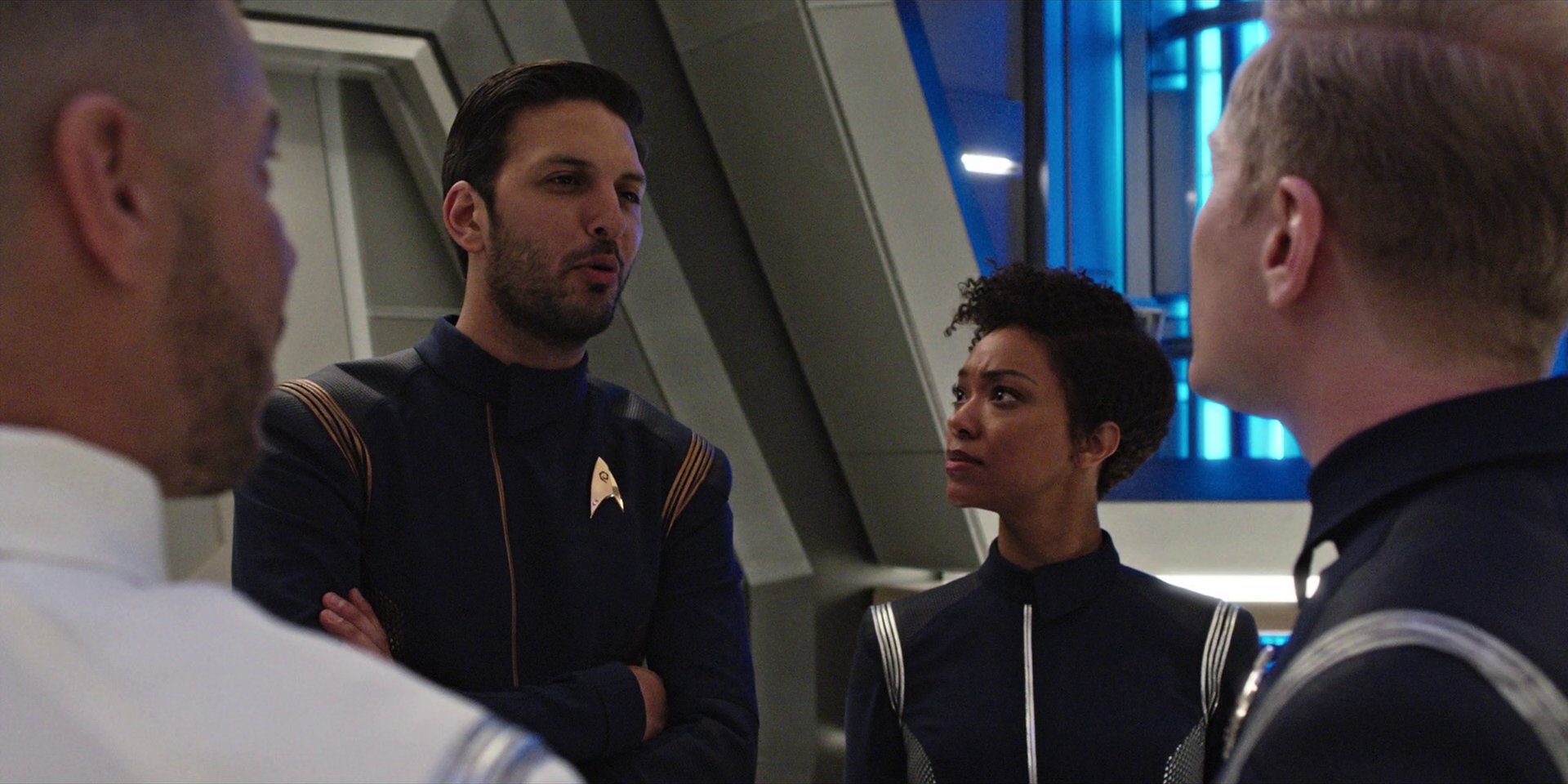 extant_StarTrekDiscovery_1x07-MagicToMakeTheSanestManGoMad_0785.jpg