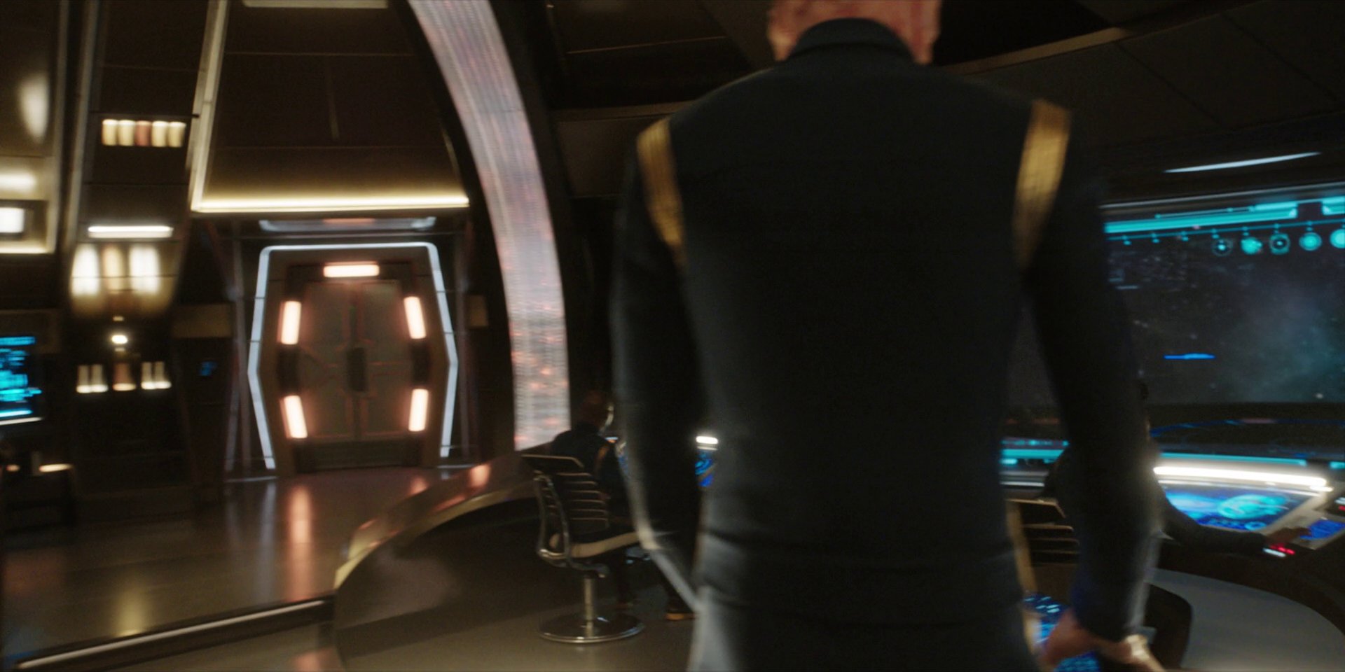 extant_StarTrekDiscovery_1x07-MagicToMakeTheSanestManGoMad_0820.jpg