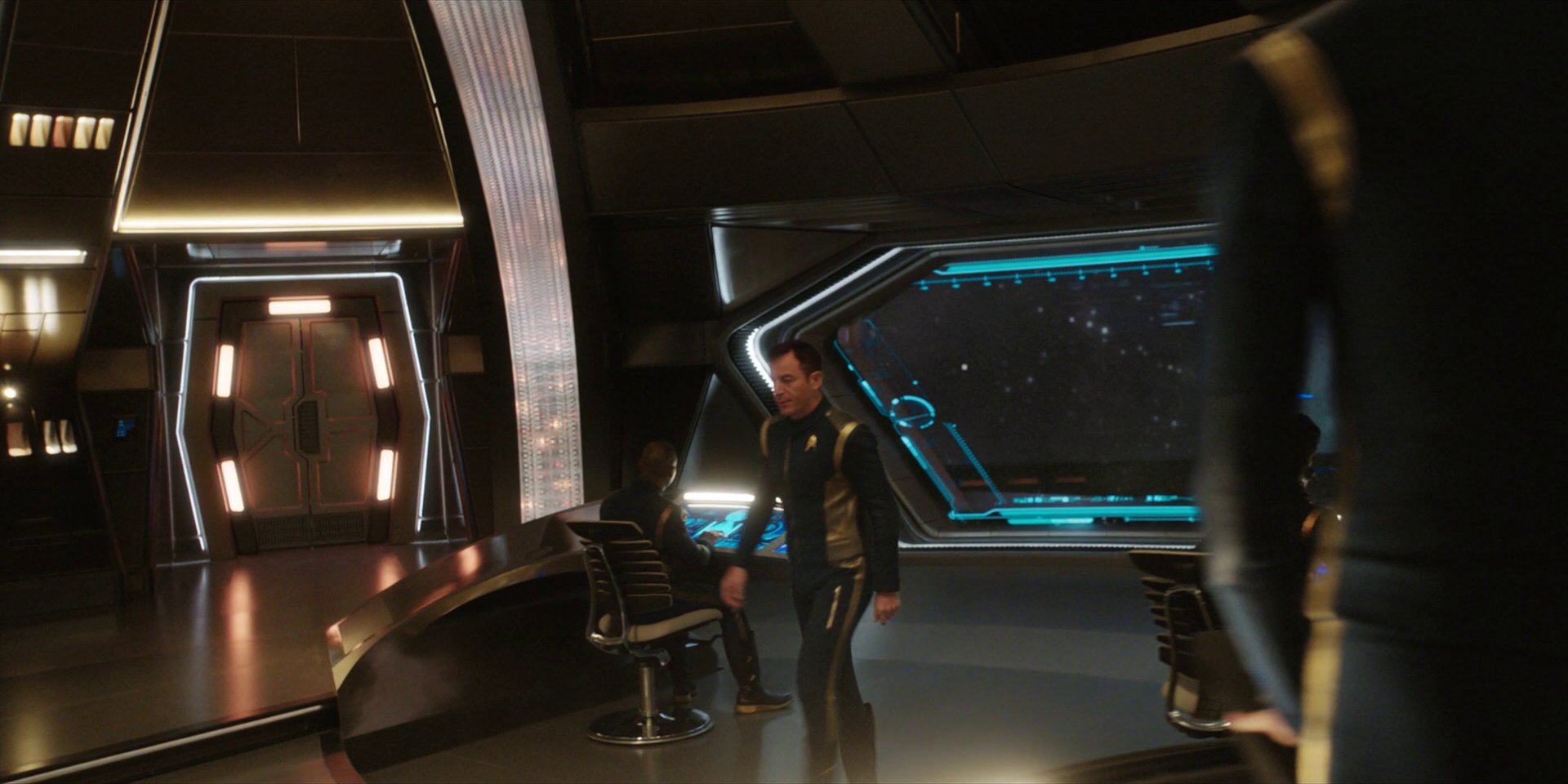 extant_StarTrekDiscovery_1x07-MagicToMakeTheSanestManGoMad_0821.jpg