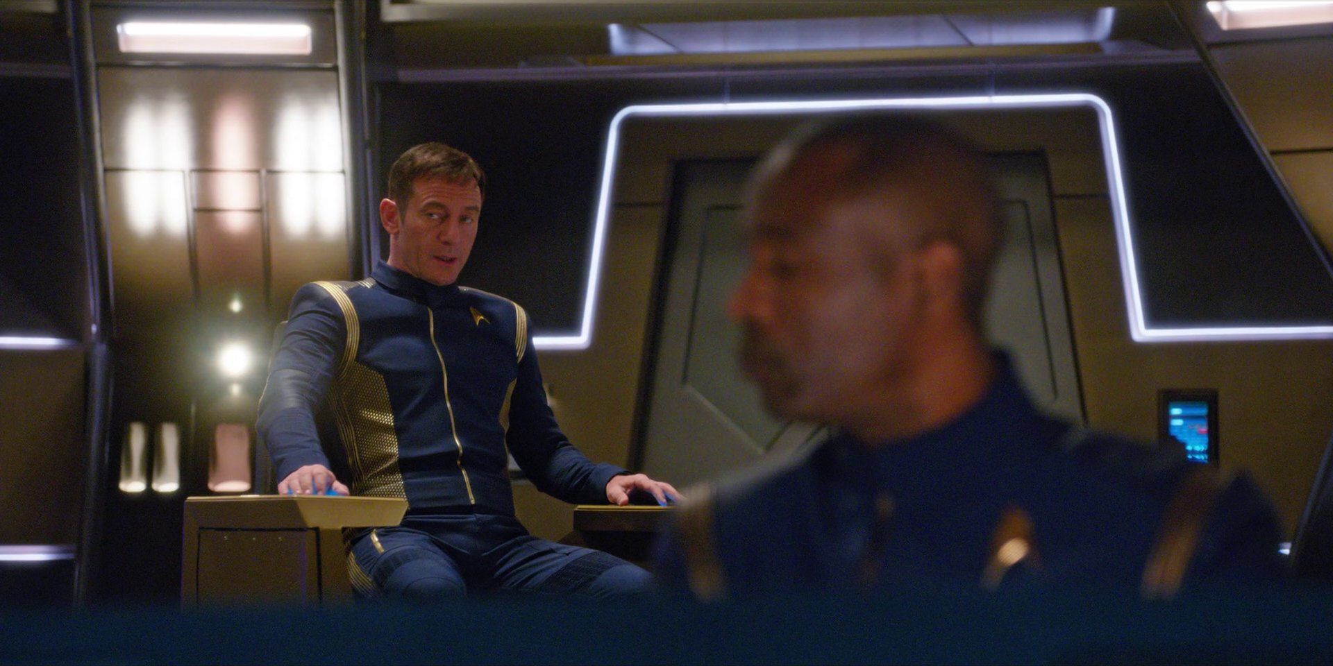 extant_StarTrekDiscovery_1x07-MagicToMakeTheSanestManGoMad_0887.jpg