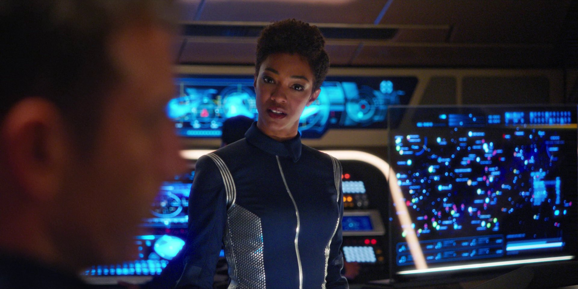 extant_StarTrekDiscovery_1x07-MagicToMakeTheSanestManGoMad_0895.jpg