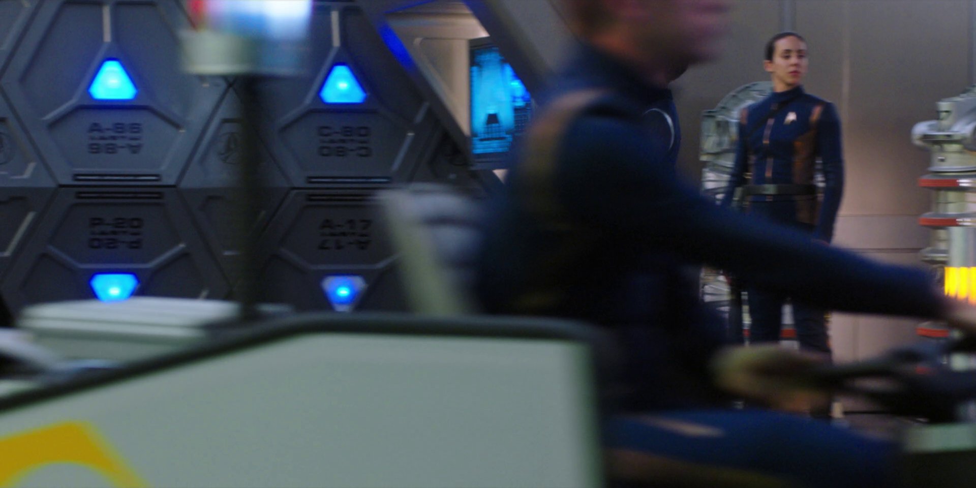 extant_StarTrekDiscovery_1x07-MagicToMakeTheSanestManGoMad_0906.jpg