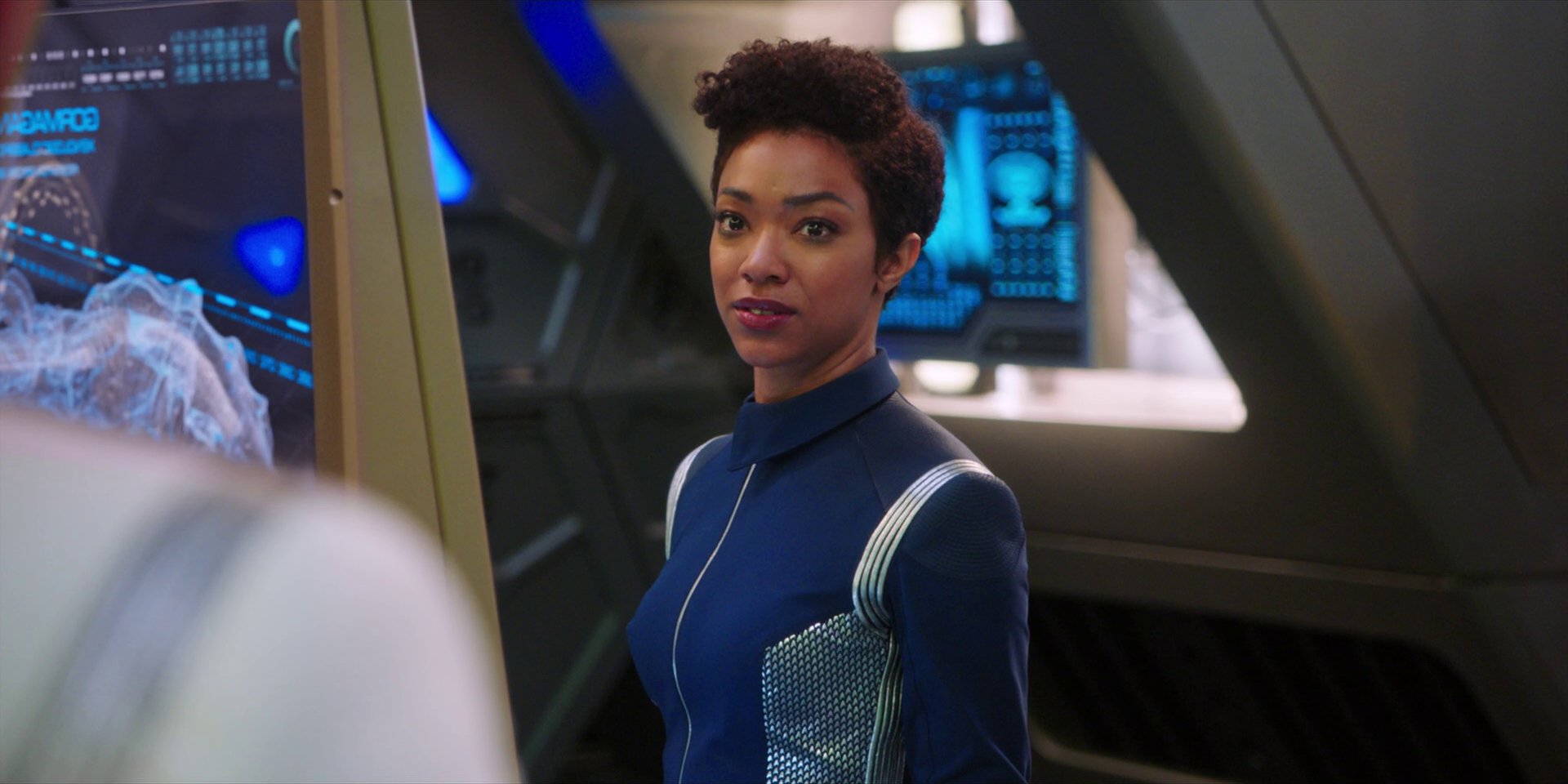 extant_StarTrekDiscovery_1x07-MagicToMakeTheSanestManGoMad_0918.jpg