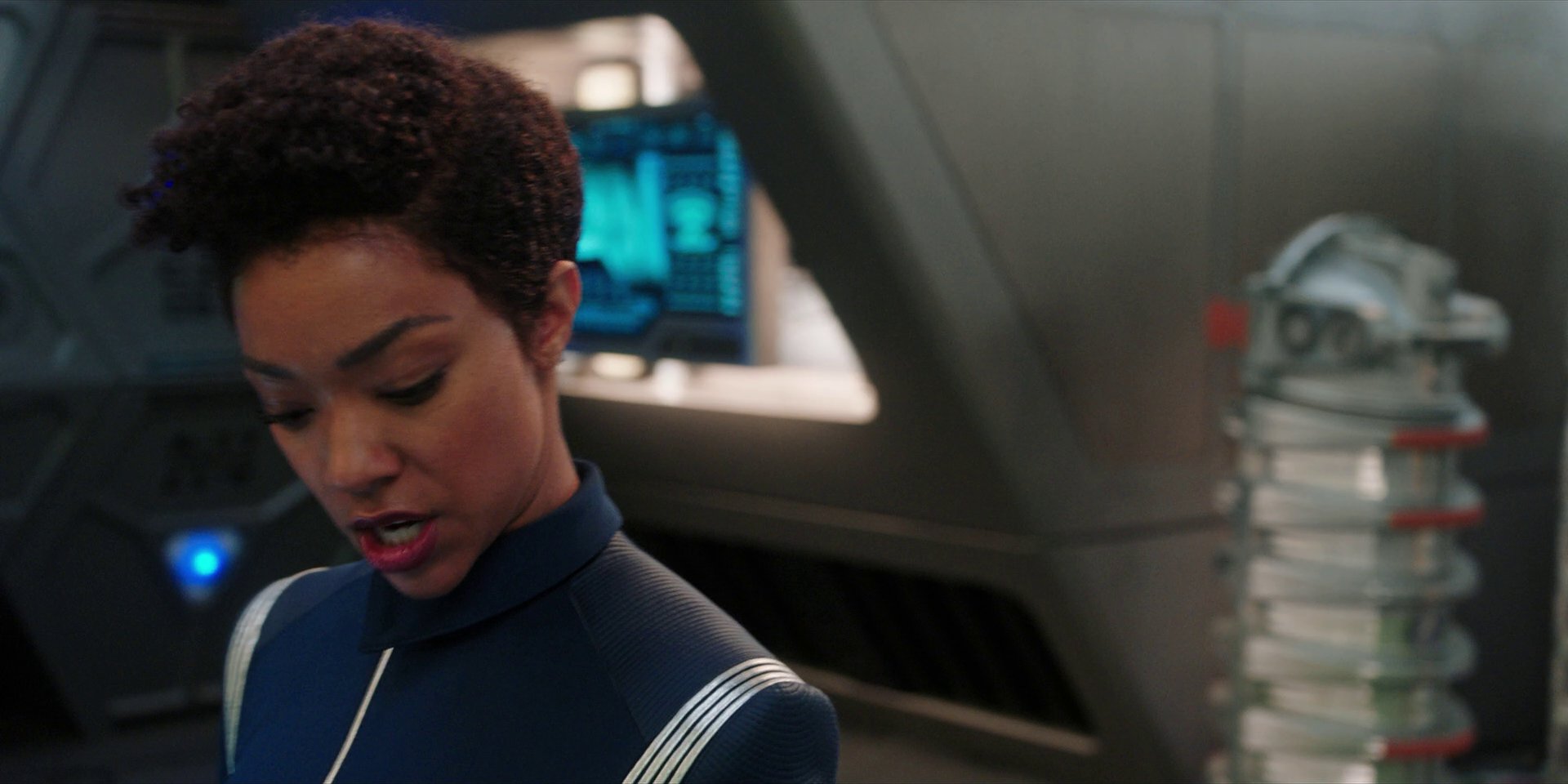 extant_StarTrekDiscovery_1x07-MagicToMakeTheSanestManGoMad_0956.jpg