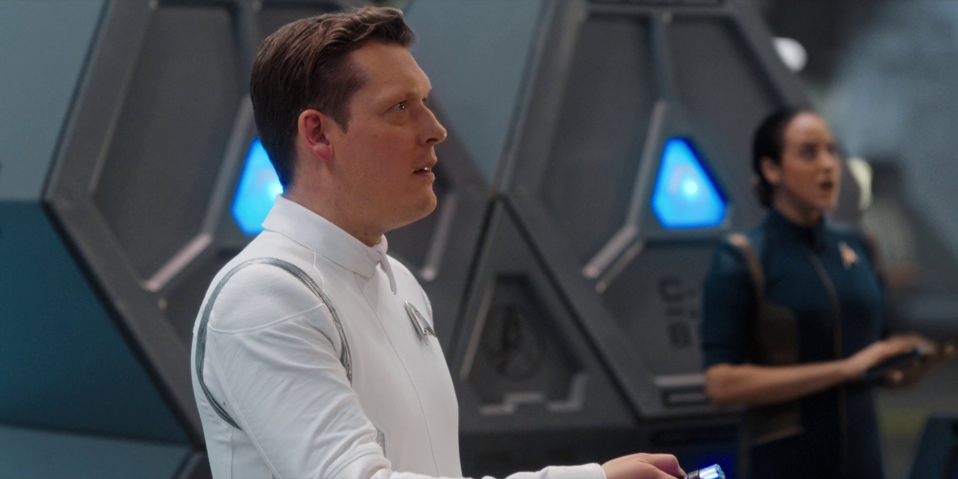 extant_StarTrekDiscovery_1x07-MagicToMakeTheSanestManGoMad_0963.jpg