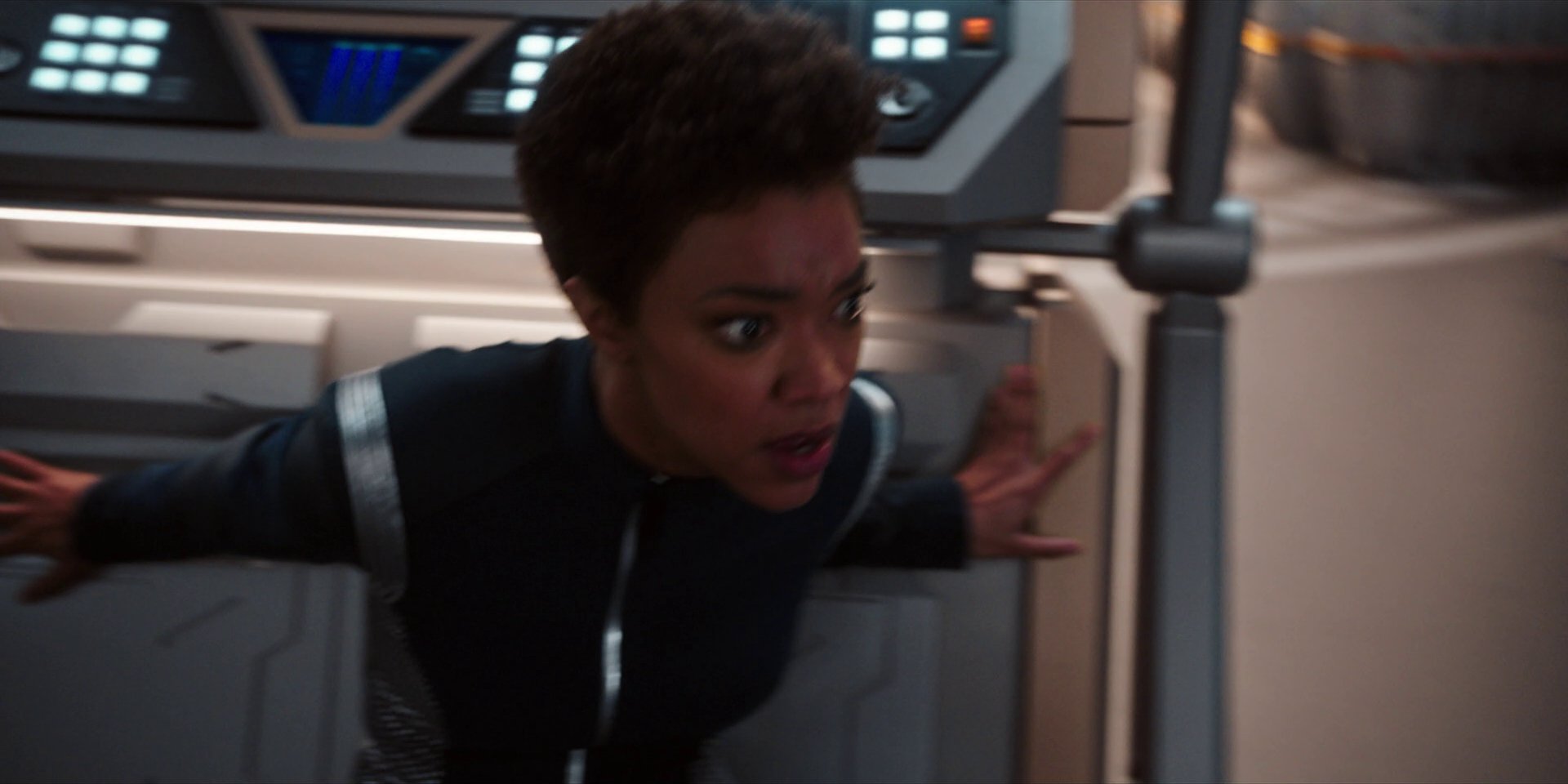 extant_StarTrekDiscovery_1x07-MagicToMakeTheSanestManGoMad_0987.jpg