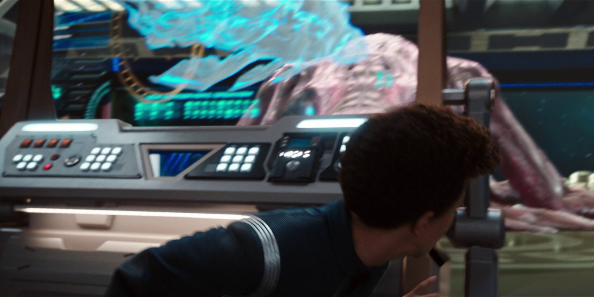 extant_StarTrekDiscovery_1x07-MagicToMakeTheSanestManGoMad_0990.jpg