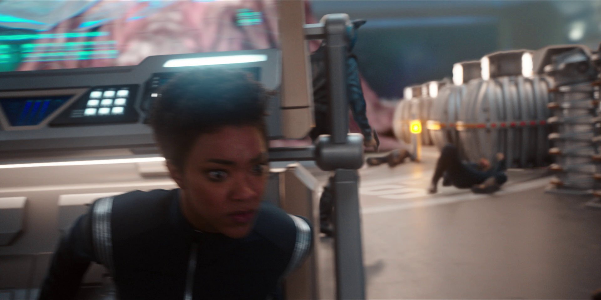 extant_StarTrekDiscovery_1x07-MagicToMakeTheSanestManGoMad_0993.jpg