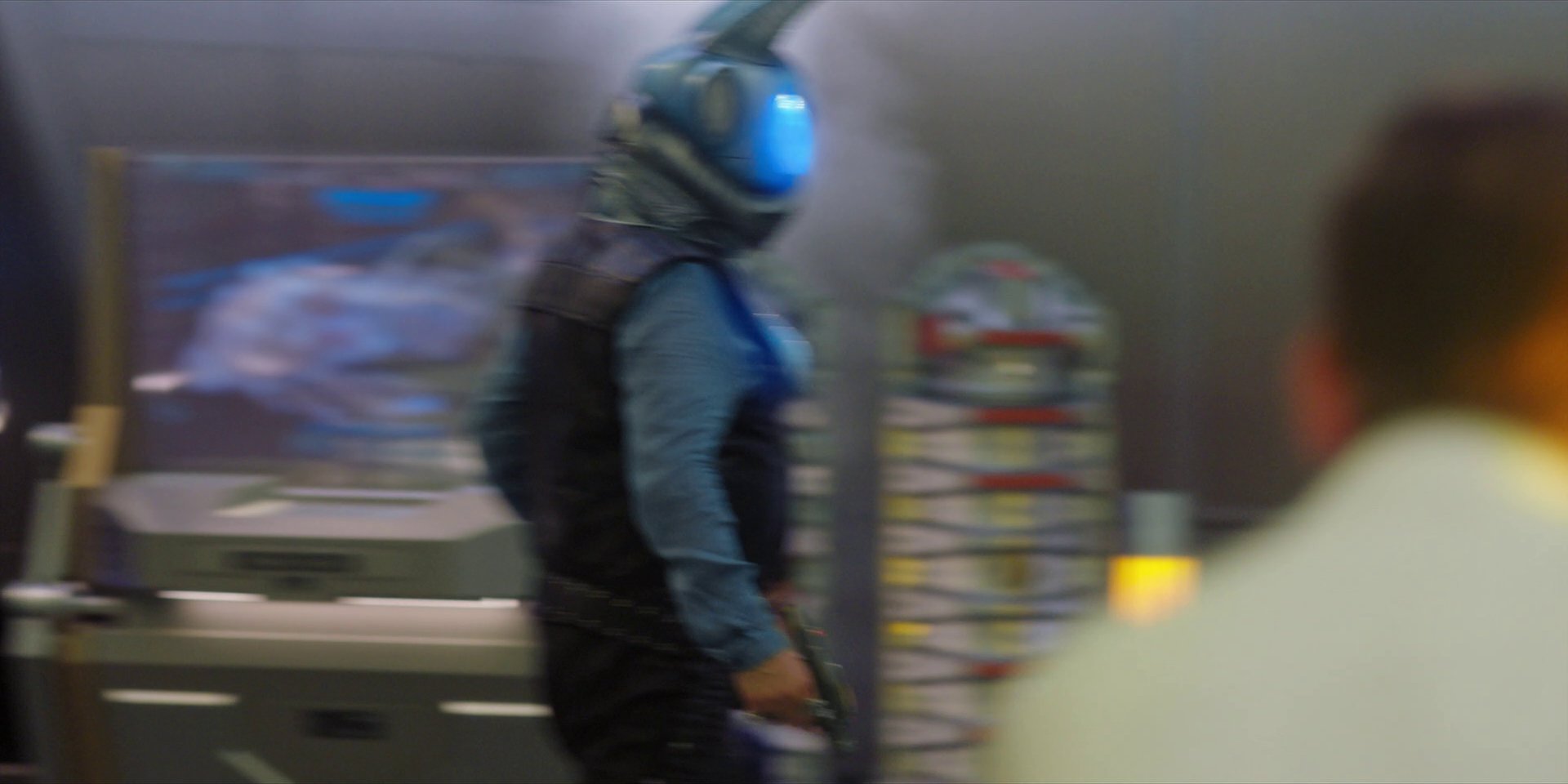 extant_StarTrekDiscovery_1x07-MagicToMakeTheSanestManGoMad_0994.jpg