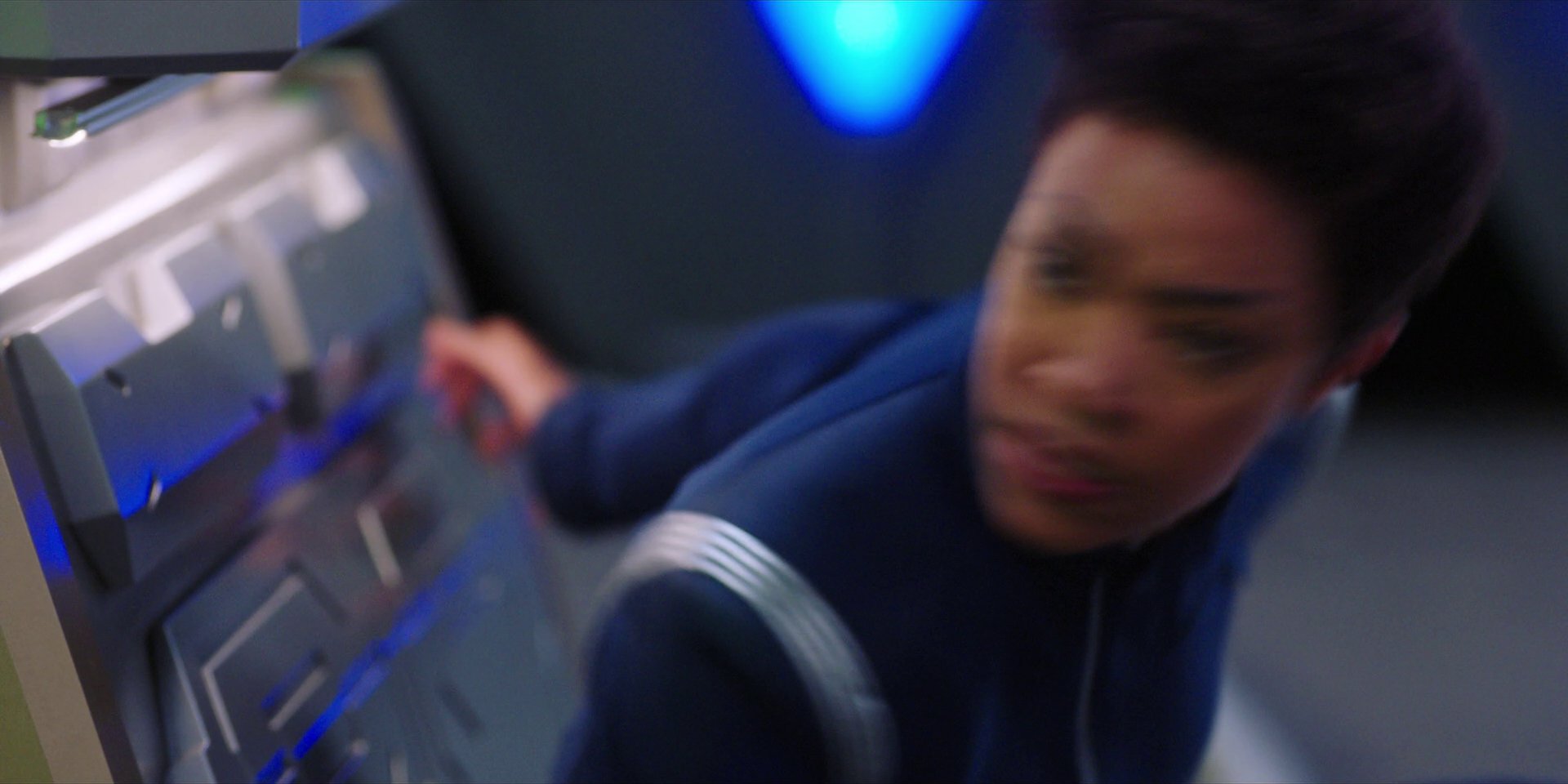 extant_StarTrekDiscovery_1x07-MagicToMakeTheSanestManGoMad_0998.jpg