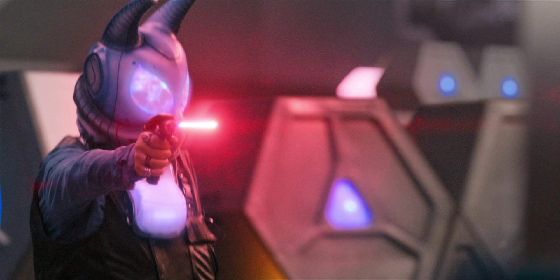 extant_StarTrekDiscovery_1x07-MagicToMakeTheSanestManGoMad_1002.jpg